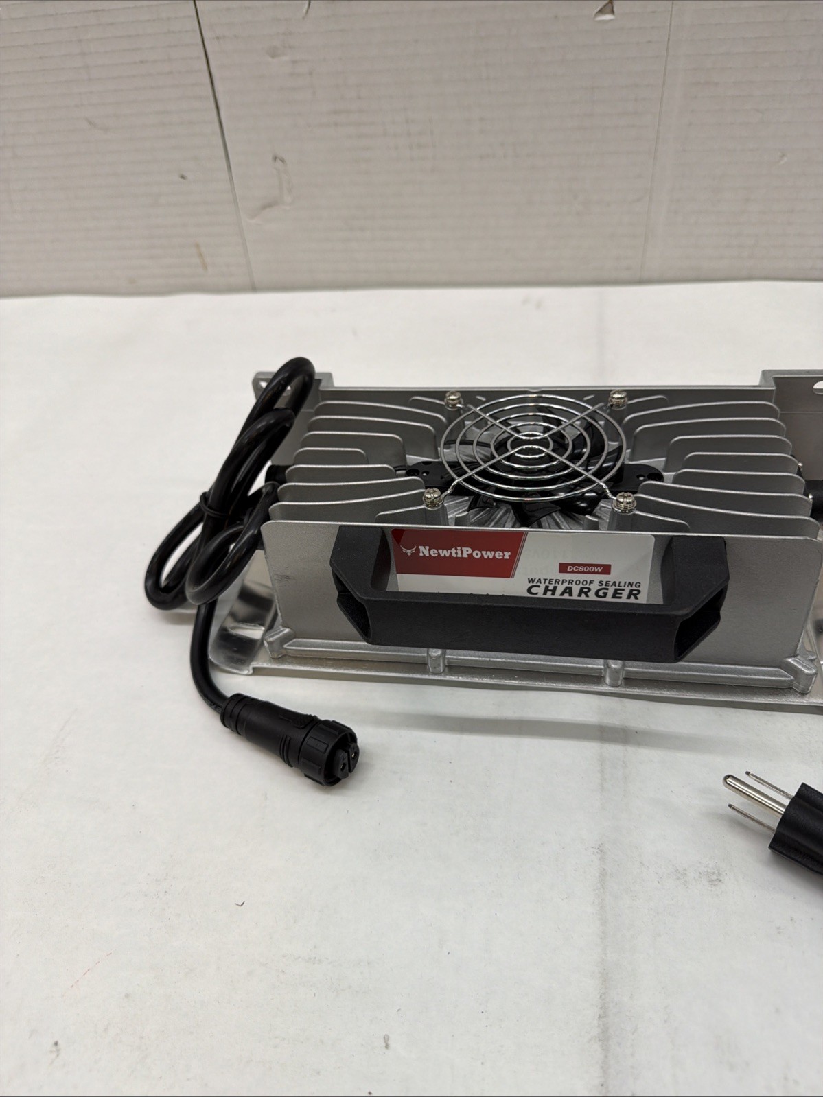 Newtipower Waterproof Sealing Charger DC800W