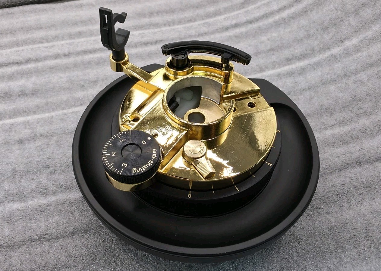 Technics sl1200 Ltd, Tonearm Base
