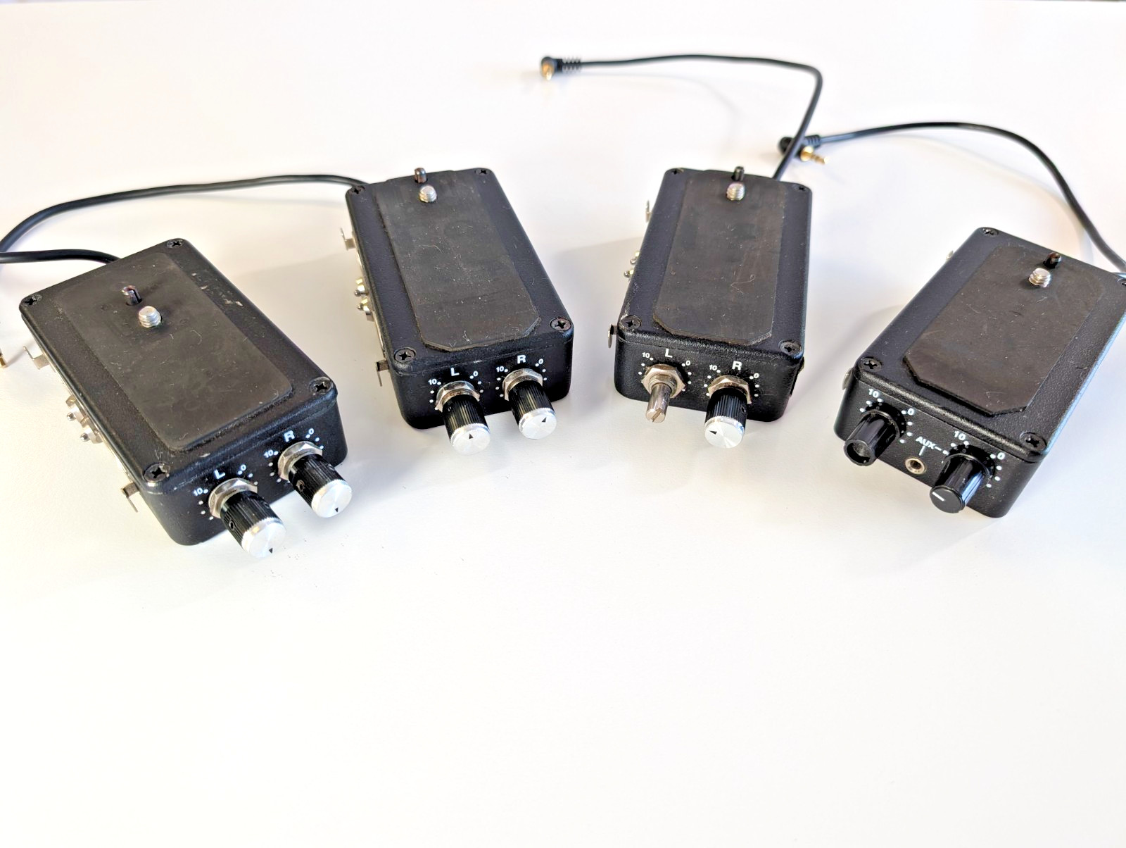 Lot of 4 Beachtek DXA-4 Dual XLR to 3.5mm Audio Adapter