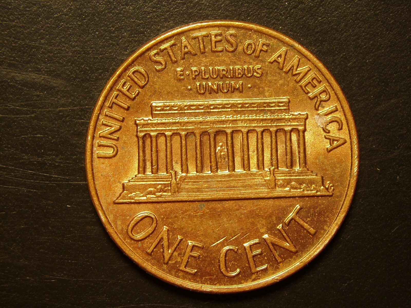 1972 ONE LINCOLN MEMORIAL CENT #20