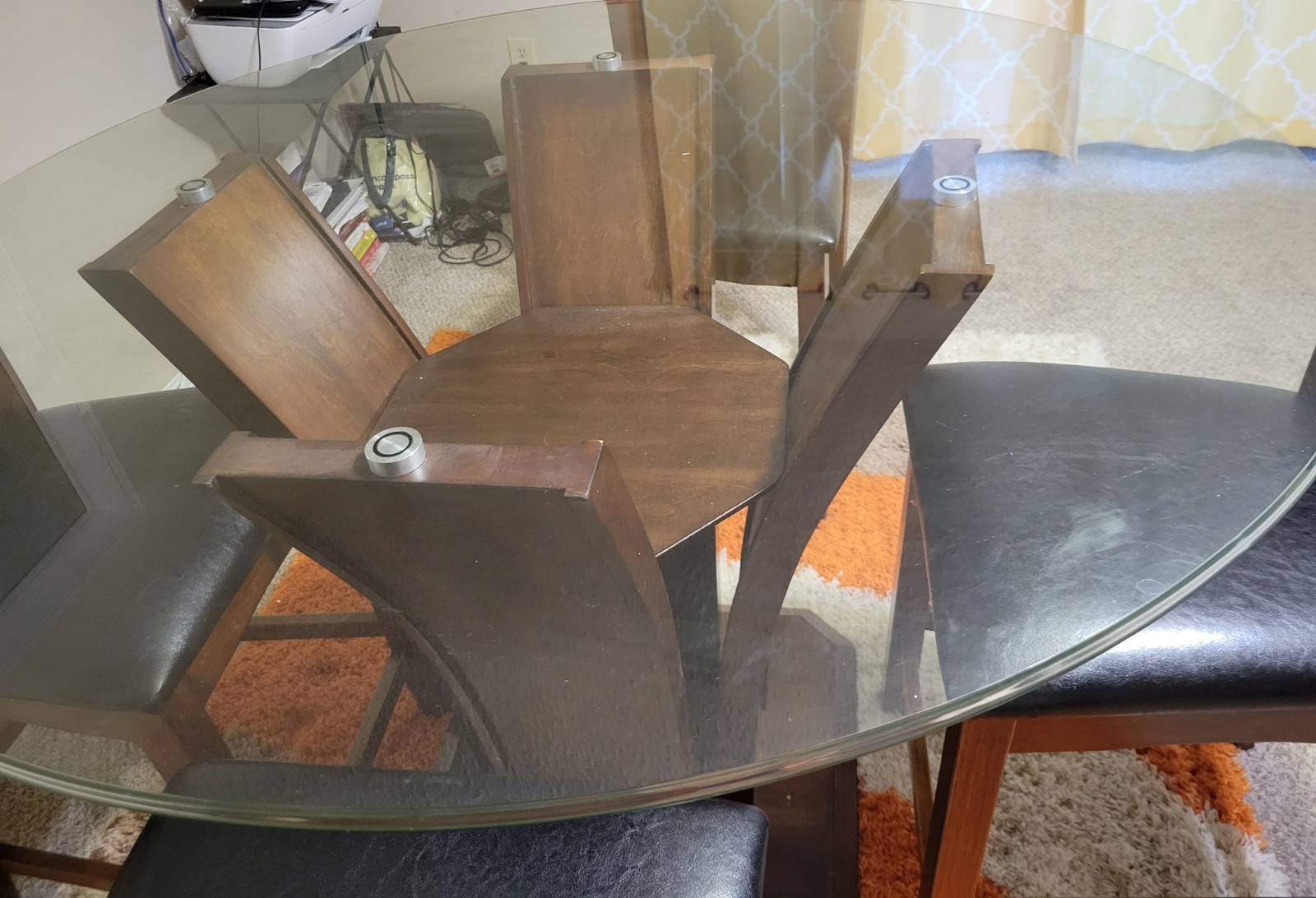 Gently Used Dinning Room Set & Area Rug