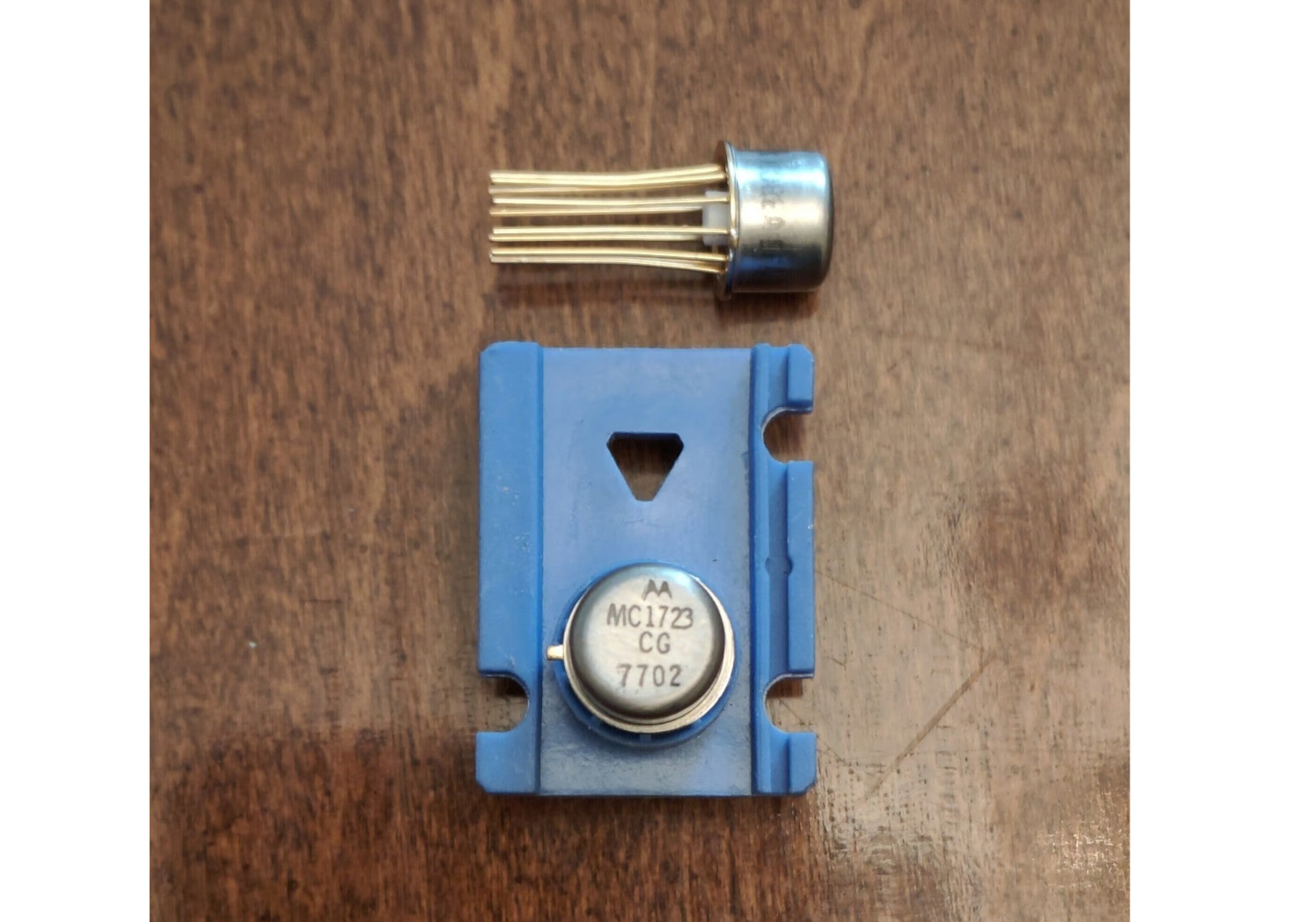 Motorola MC1723CG Voltage Regulator 10 Pin Gold Plated 1PC