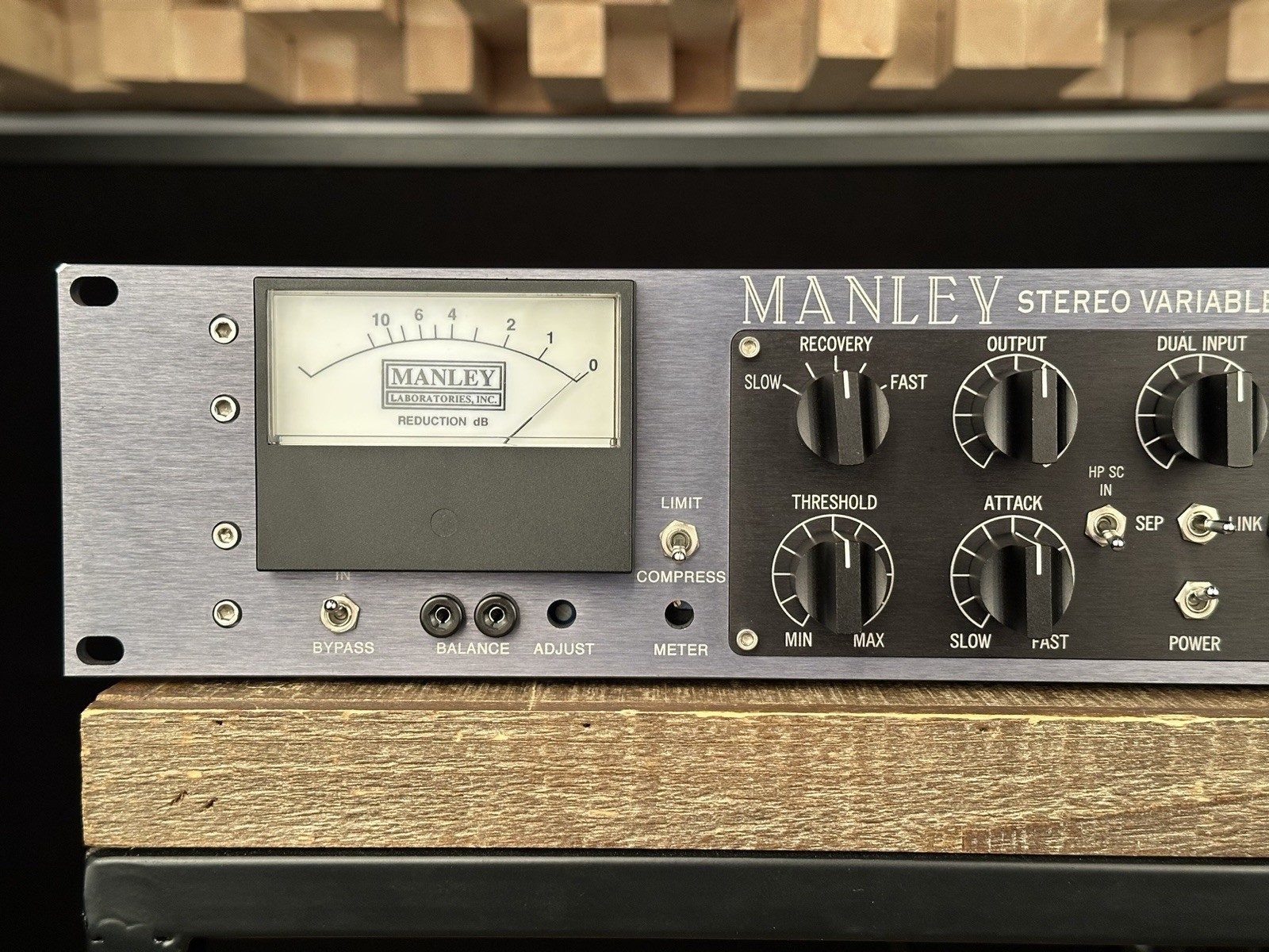 Manley Labs Variable MU Stereo Tube Compressor Limiter. HP Filter SC. Vari Mu