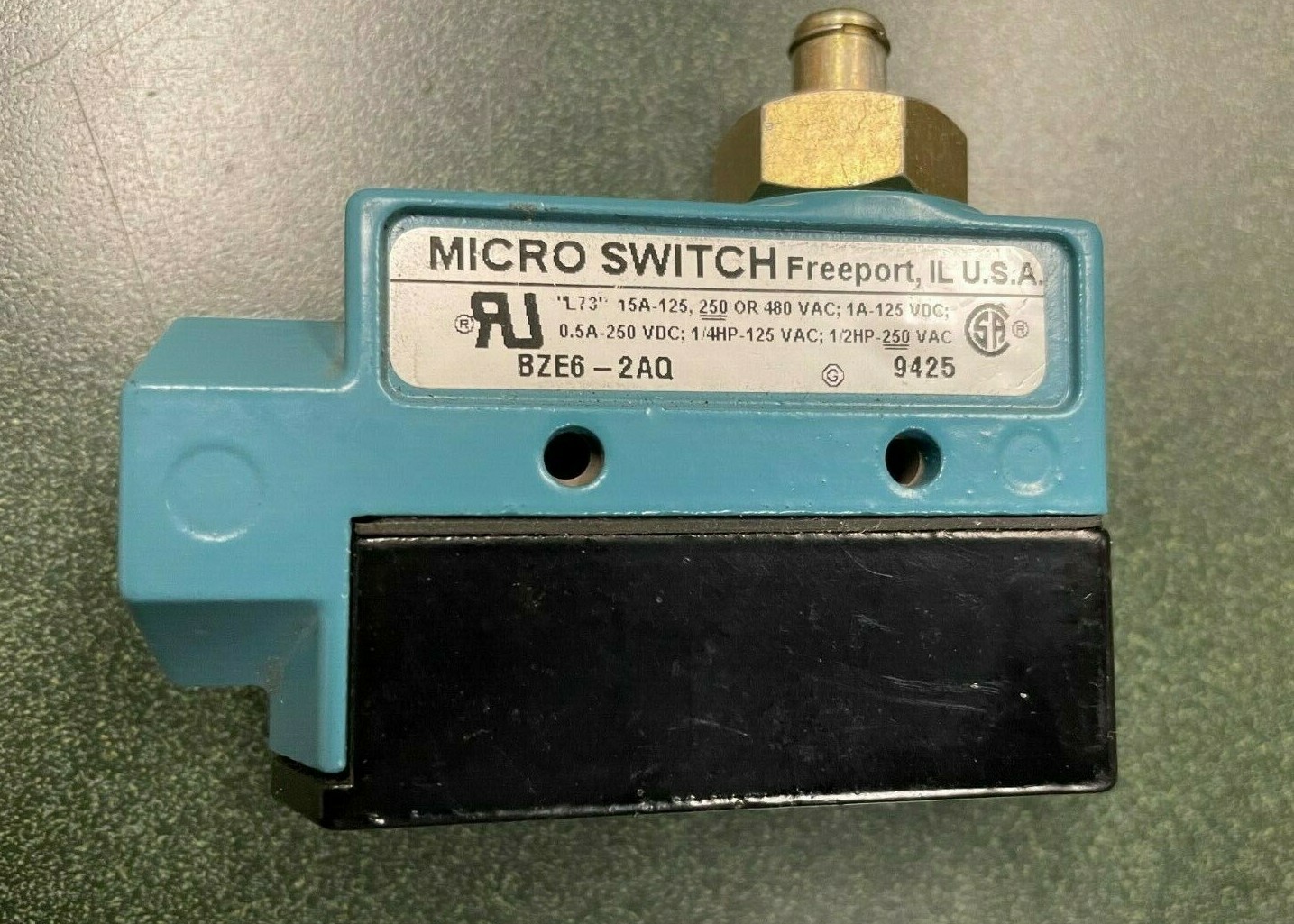 HONEYWELL, MICRO SWITCH BZE6-2AQ LIMIT SWITCH, PLUNGER.