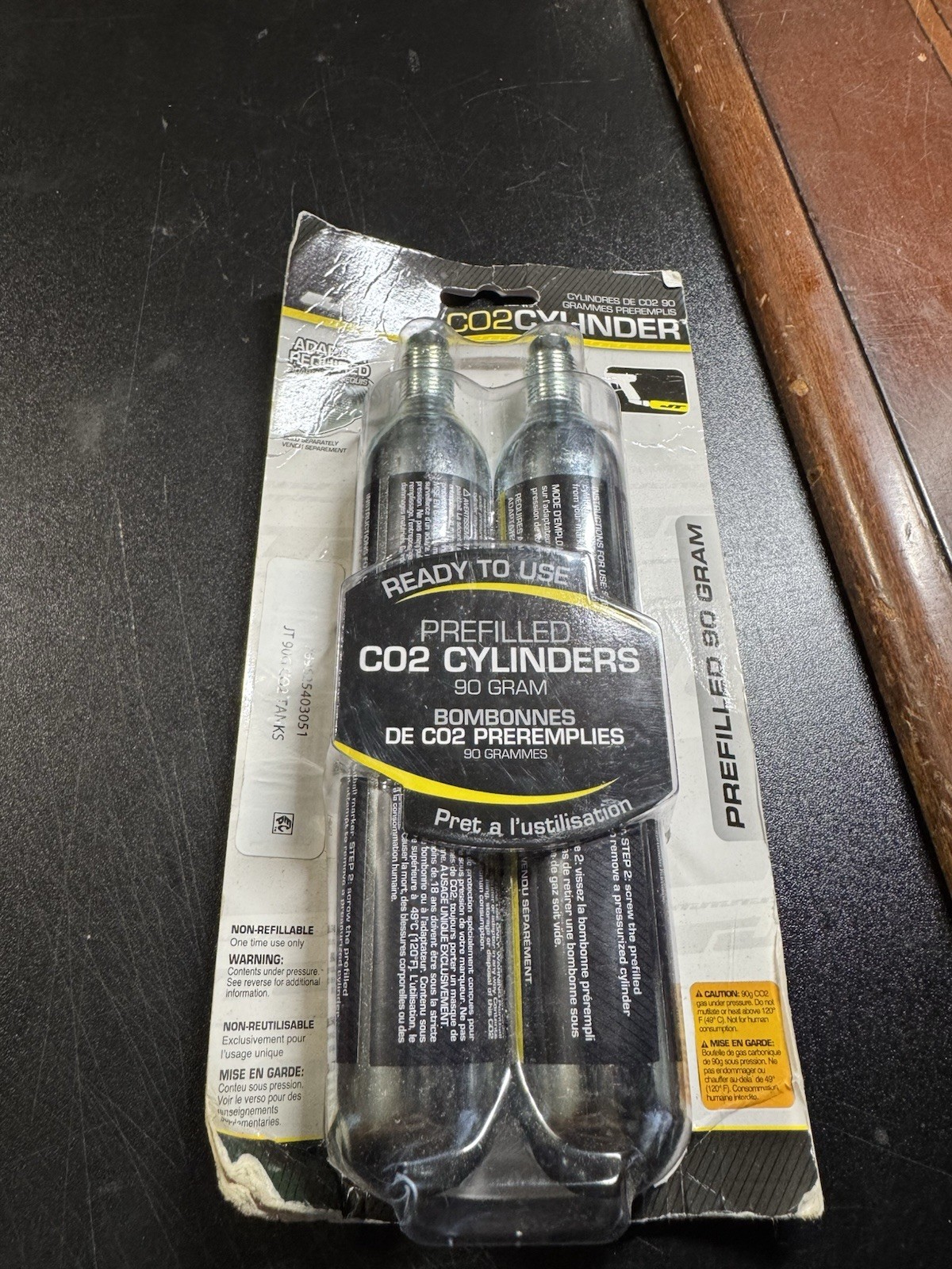 CO2 CYLINDER - Tank Cartridges Pre-Filled -adapter Required (2 Pack) Open Box