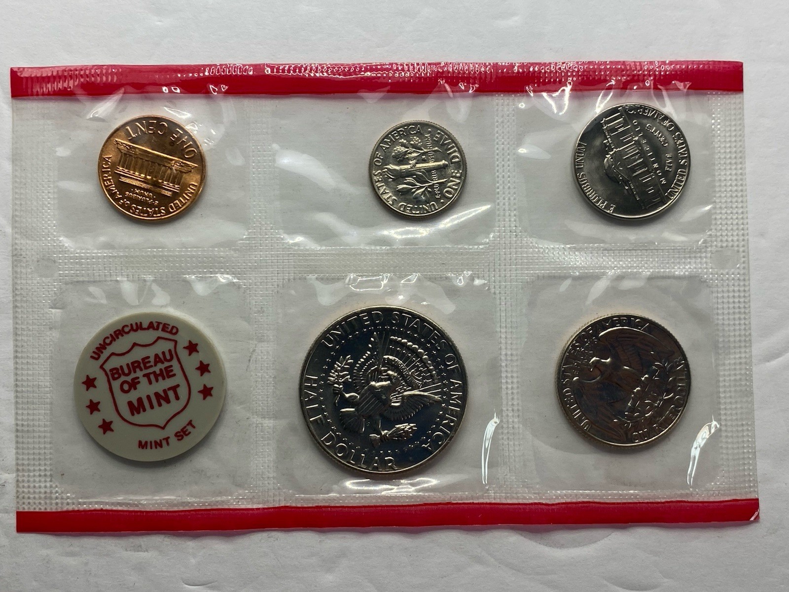 1972 P & D US Mint Set United States OGP - Nice Set