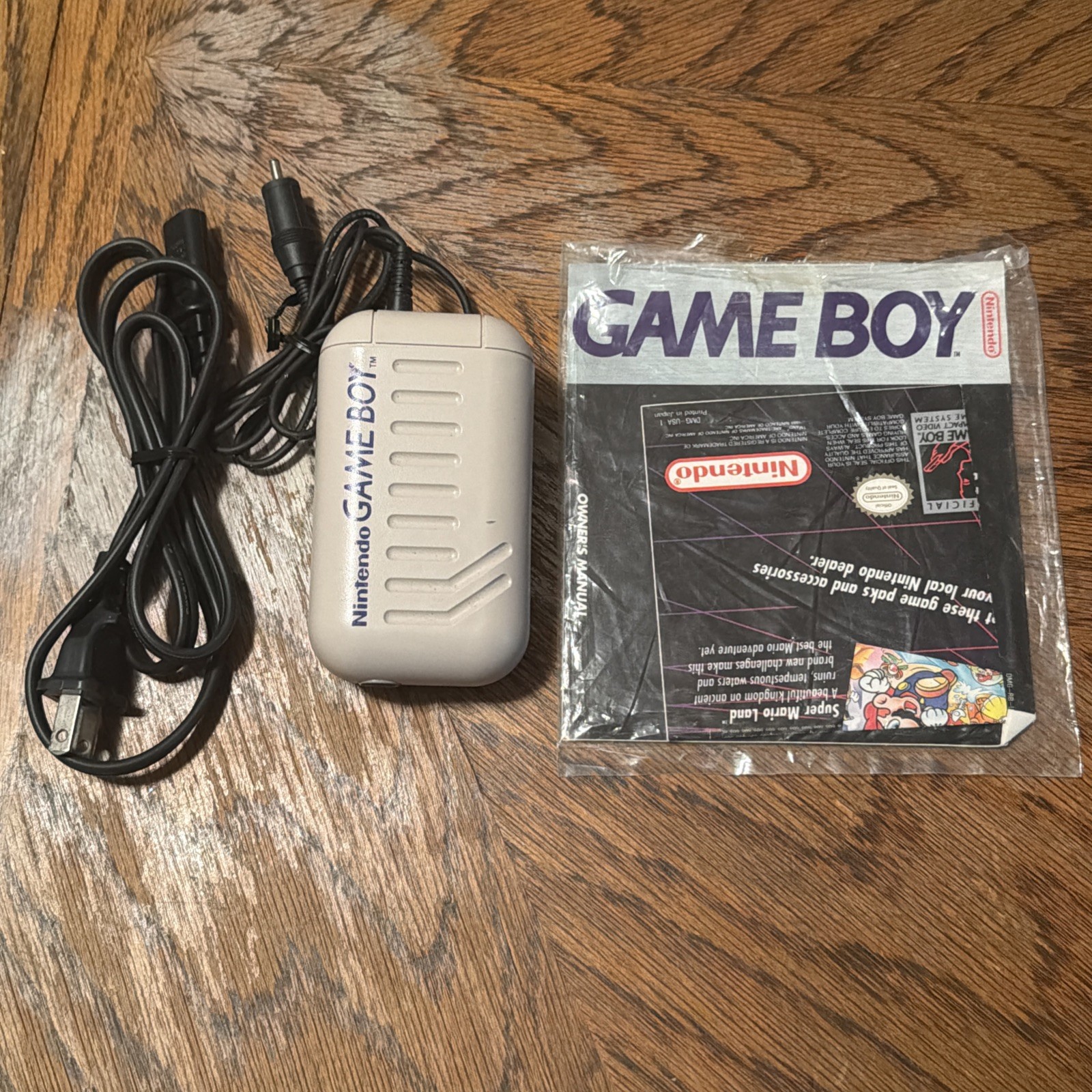 Game Boy Rechargeable Battery Pack /AC AdapterDMG-03-US/Can Nintendo With Poster