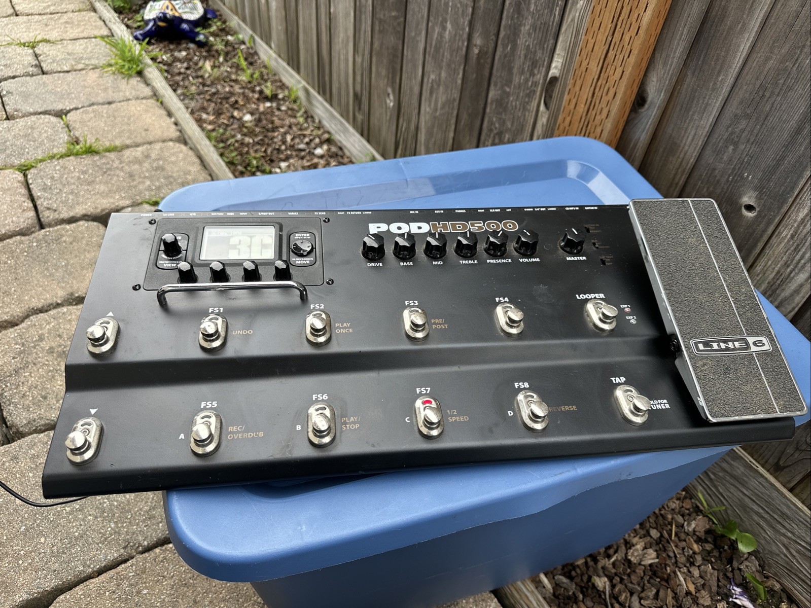 Line 6 POD HD500 Amp simulator/multi-effector guitar pedal
