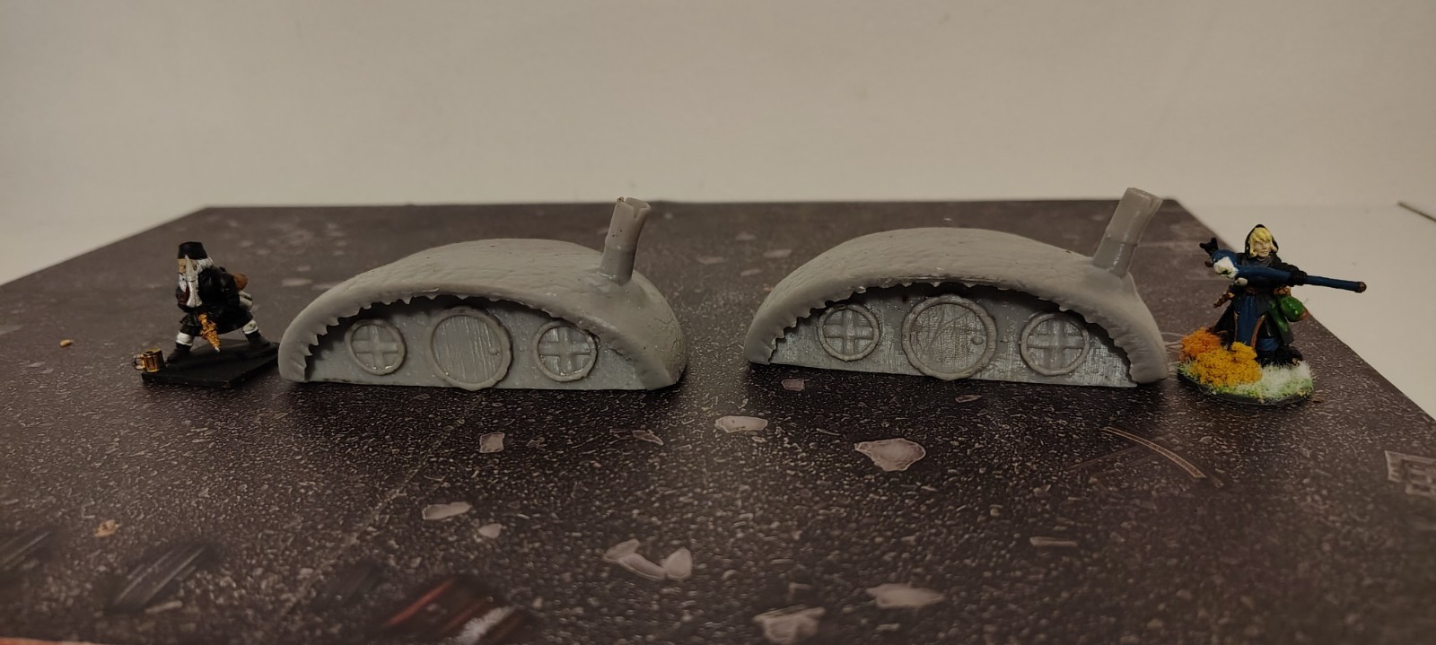 Halfling Hobbit Hole Lot Of 2 Wargame Oathmark Frostgrave ToW Fantasy Terrain