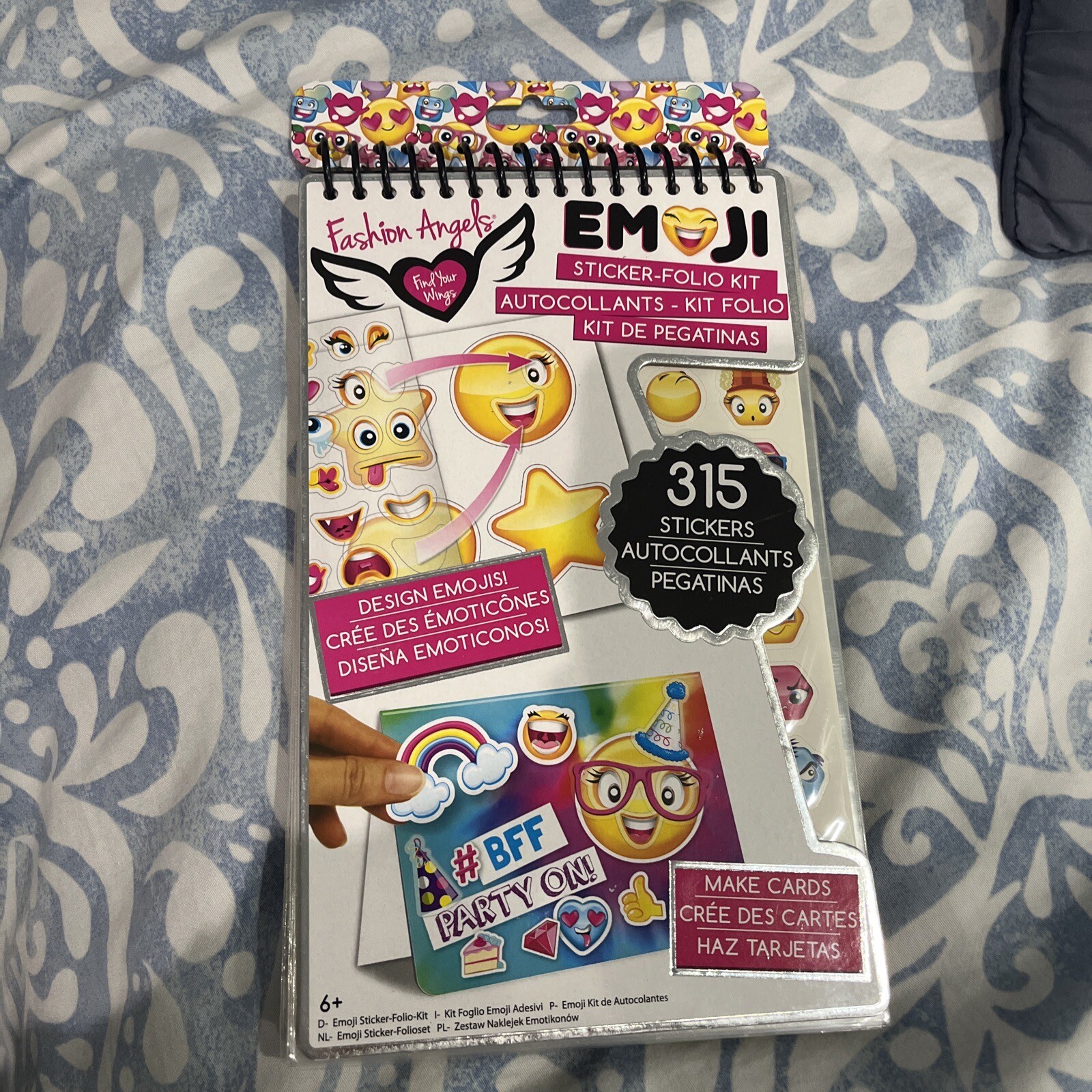 NEW Enterprises Emoji Sticker Compact Portfolio 315 Stickers -Make Cards Designs
