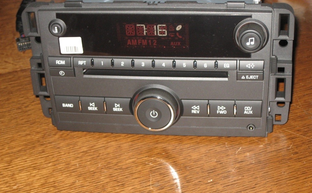 NEW UNLOCKED 2007-2013 Chevy SILVERADO SIERRA TRUCK W/T CD Radio 3.5 Ipod MP3 IN