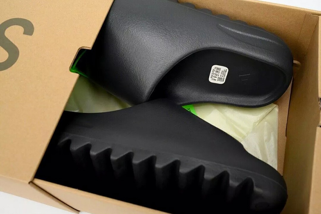 New Adidas Yeezy Slide Onyx HQ6448 Unisex Slipper Sandal Without Box