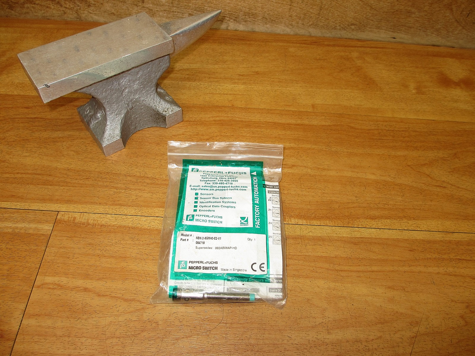 Pepperl + Fuchs NBN2-8GM40-E2-V1 *NEW* Proximity Sensor 84718 **USA SHIP**