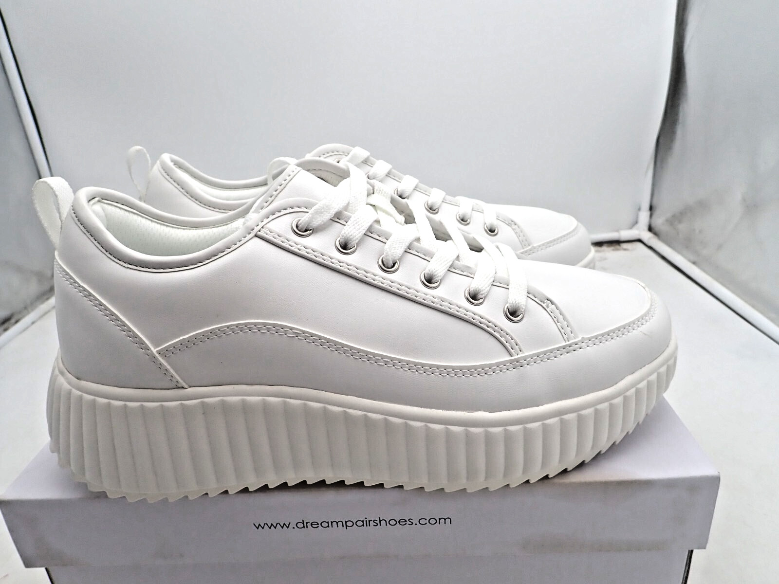 NEW! DREAM PAIRS Chunky Leather Platform Sneaker  Women Sz 9 Casual Fashion Shoe