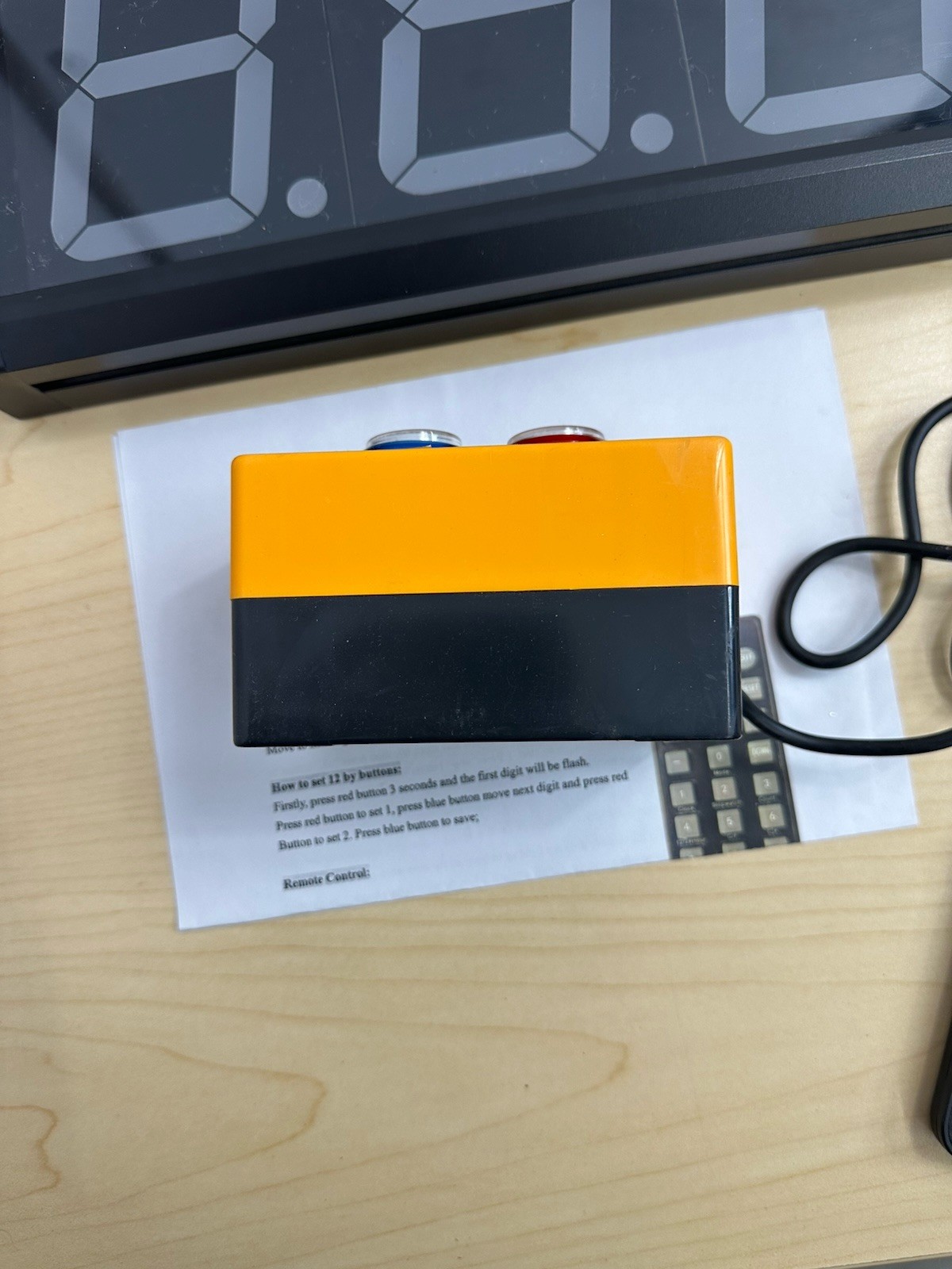 BTBSIGN Digital LED Counter Up/Down with Buttons & Remote 13”