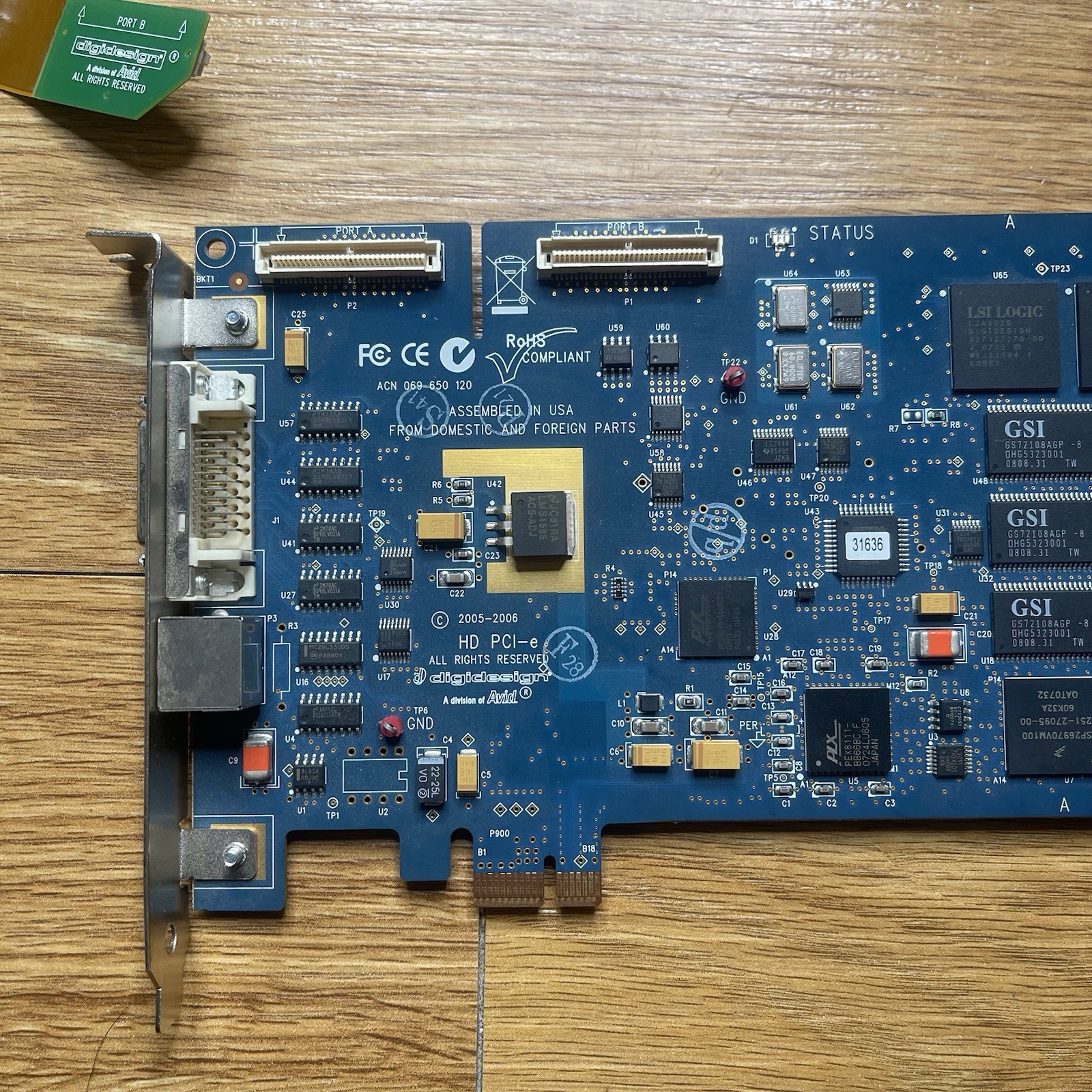 Avid / Digidesign HD Accel Core PCle and 1 HD Accel Cards With 1 Flex Cables