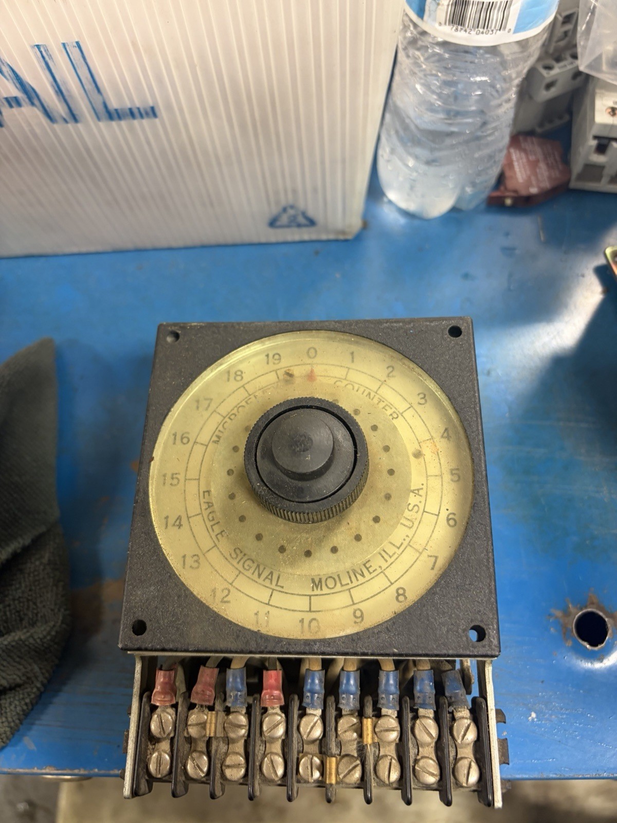 Eagle Signal HZ42A6 MicroFlex Counter 115V 0-19 USED
