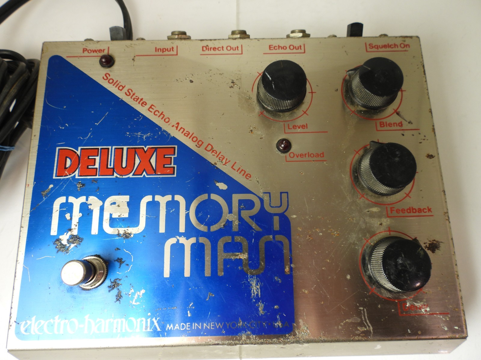 Vintage Electro Harmonix Deluxe Memory Man Echo Delay Effects Pedal BLUE FACE