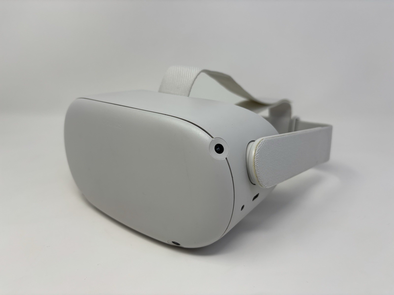 Meta Oculus Quest 2 64GB VR Headset VR Headset Only Tested No Controllers