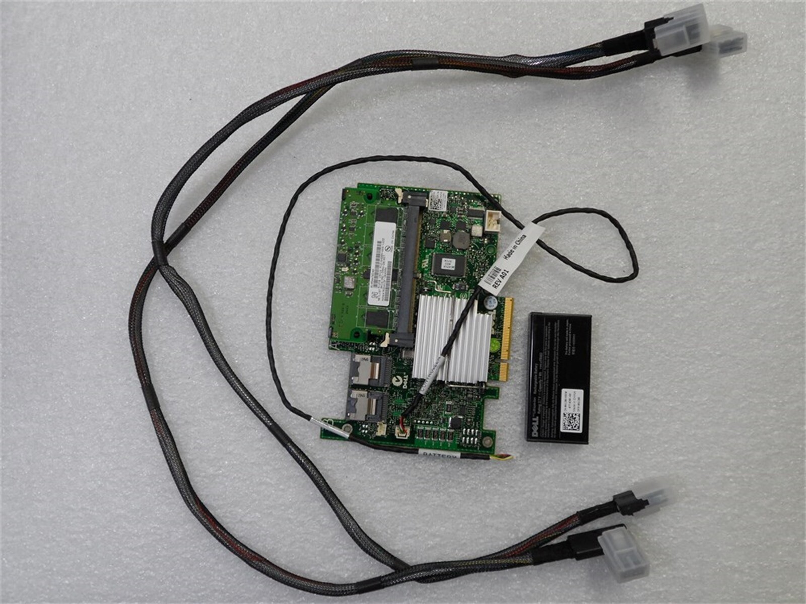 DELL POWEREDGE R710 2.5" PERC H700 SAS SATA 6Gb/s 512MB RAID & BATTERY CABLE KIT