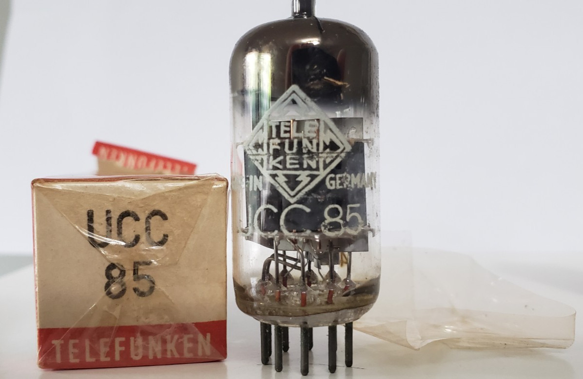 1 x  Rare Telefunken UCC85 tube by Philips Fat Foil Over D, NOS NIB, was sealed