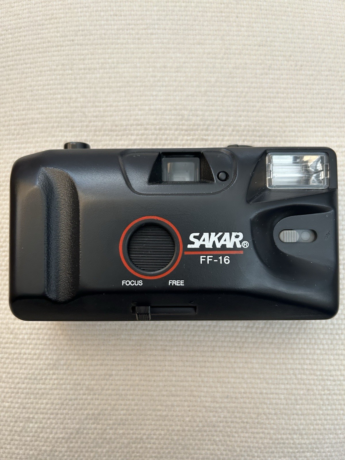 Sakar FF-16 Focus Free Camera