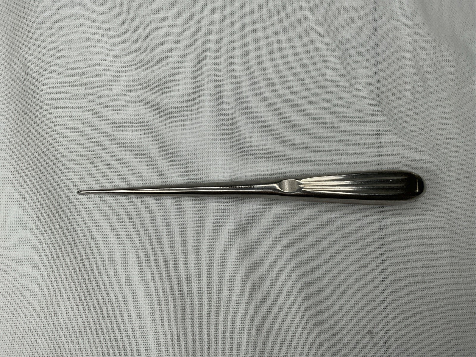 Aesculap MF520R Orthopedic Straight Curette