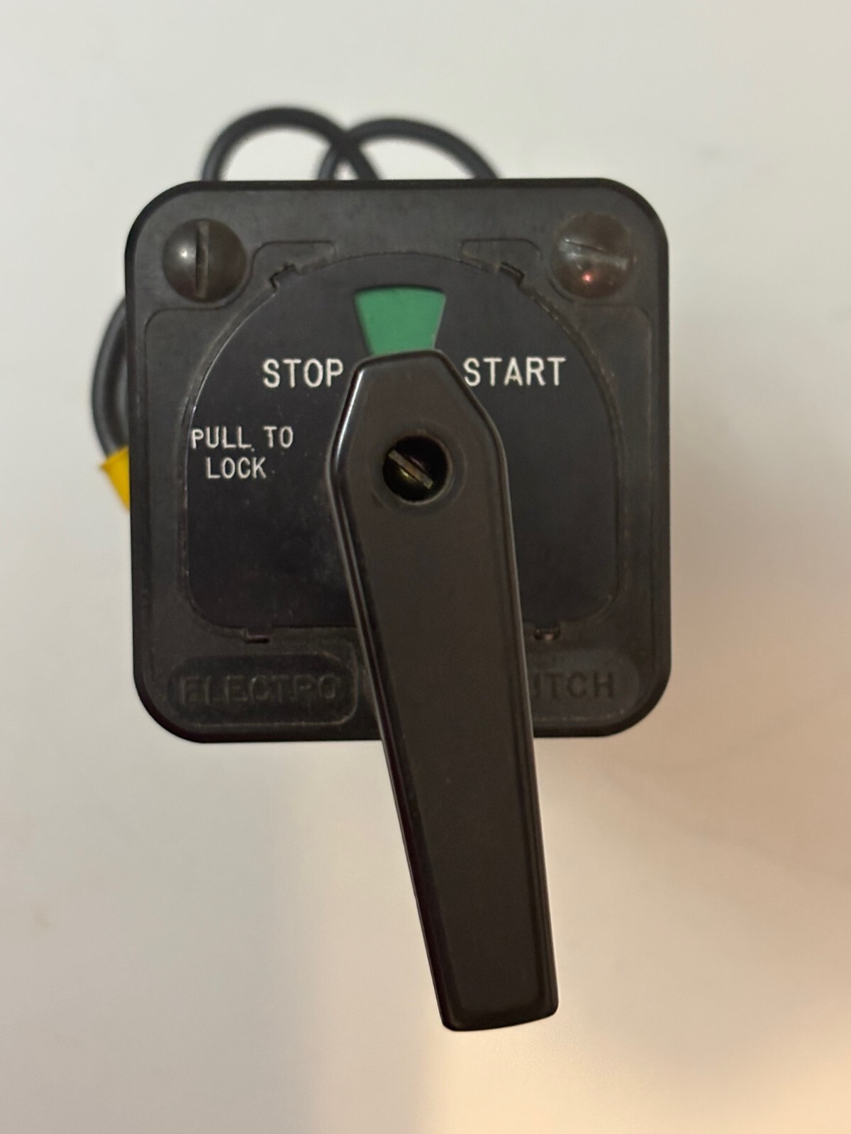ELECTRO SWITCH CORP. Control Switch, Series 24, Cat No. 74208ML