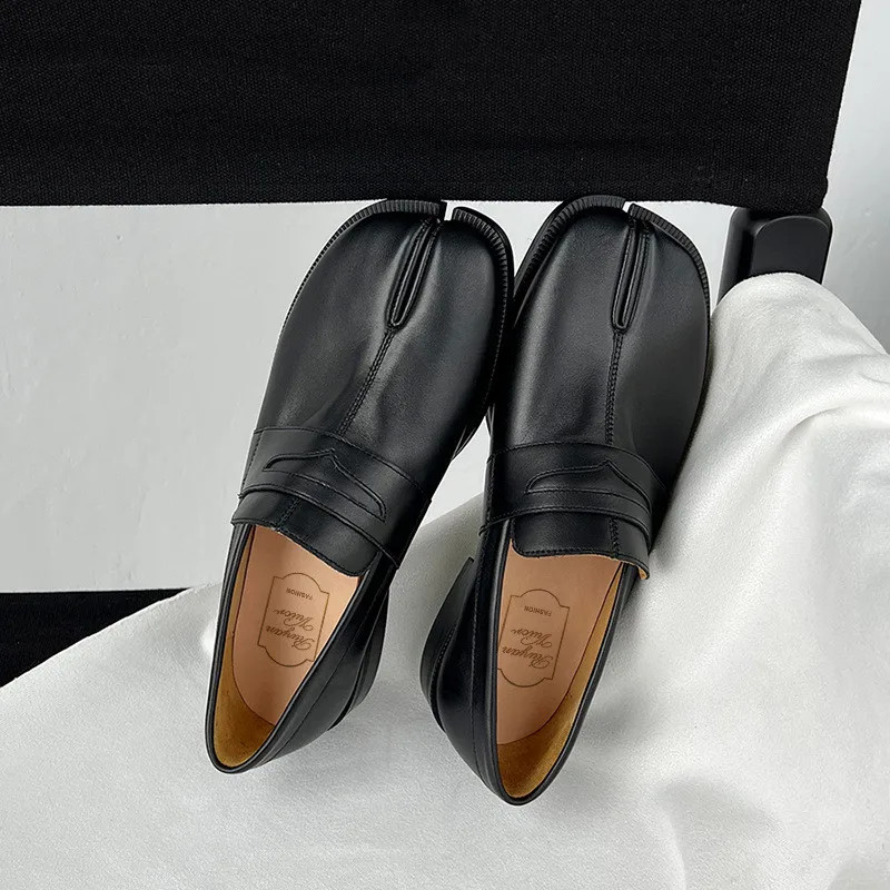 Split Toe Shoes Tabi Leather Loafers Men Women Soft Soles Fashion Flats Boots