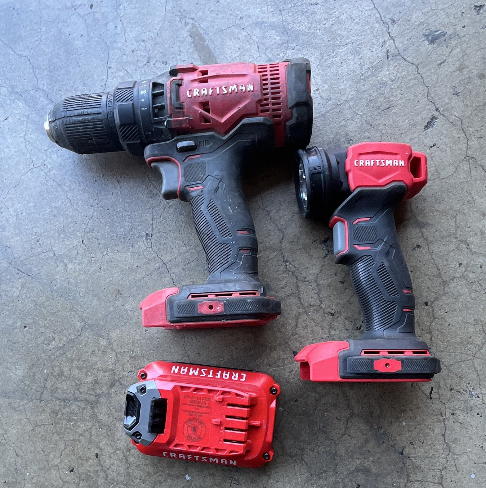 Craftsman 20V Cordless Drill/Driver & Flashlight 2-Tool Set w/ Battery