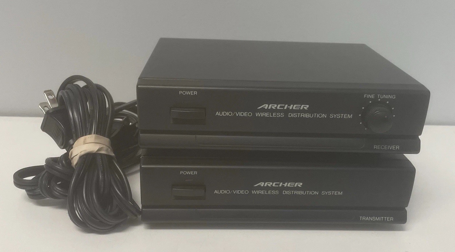 Archer 15-1958 Audio/Video Wireless Distribution System Receiver and Transmitter