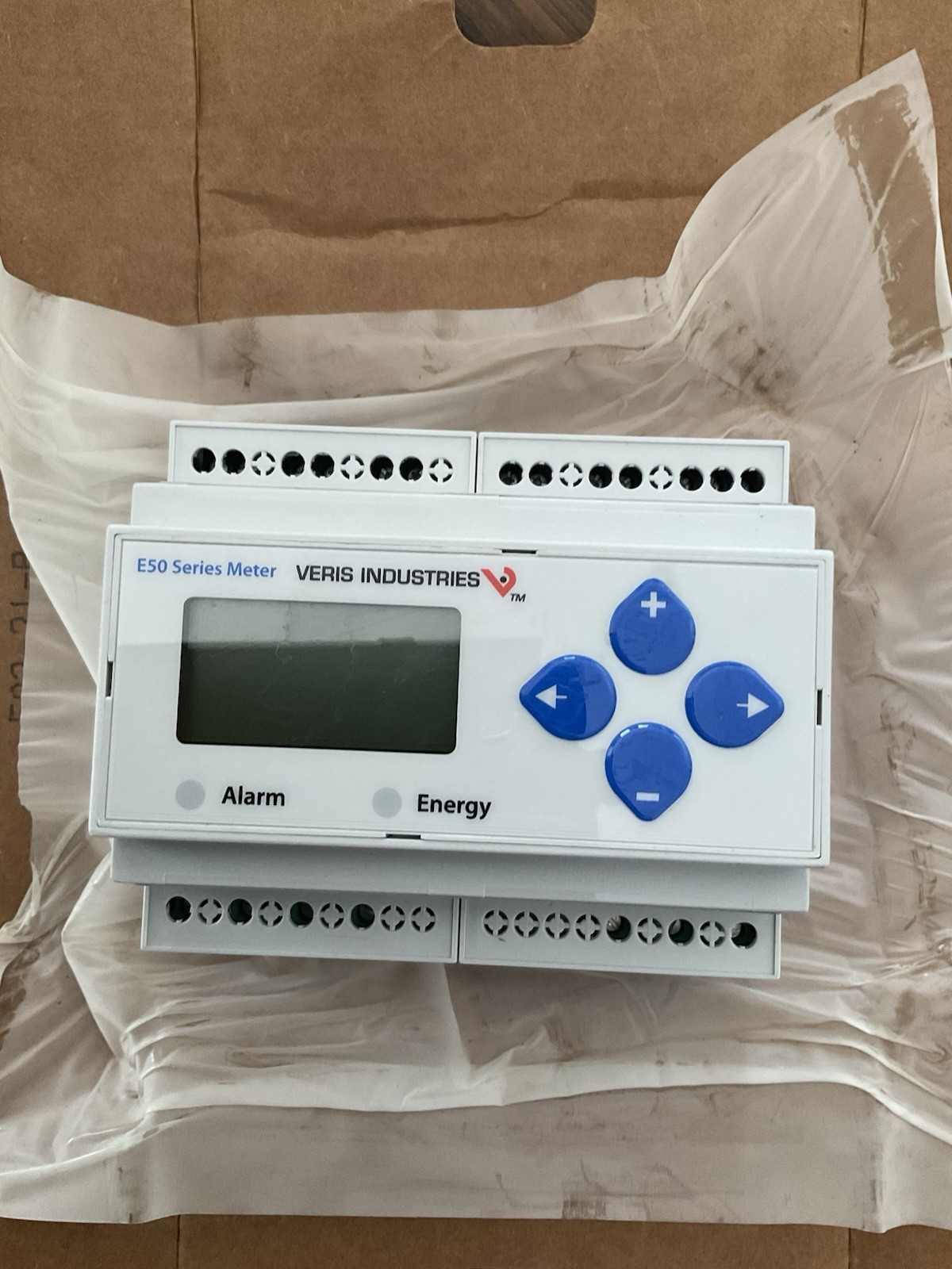 VERIS Industries E5x Series  Compact Power And Energy Meter Pulse,modbus, E5OH2