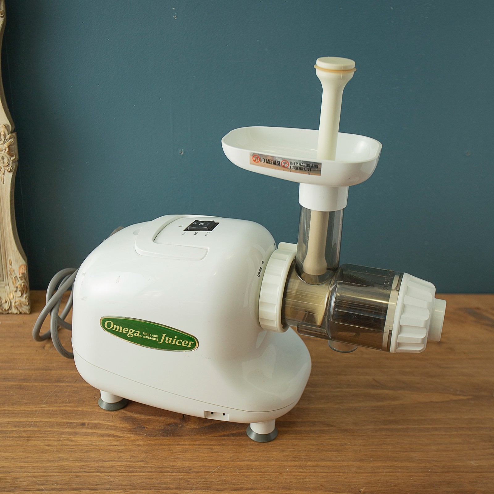 Omega 8003 Slow Speed Masticating Juicer Nutrition Center INCOMPLETE Works Fine