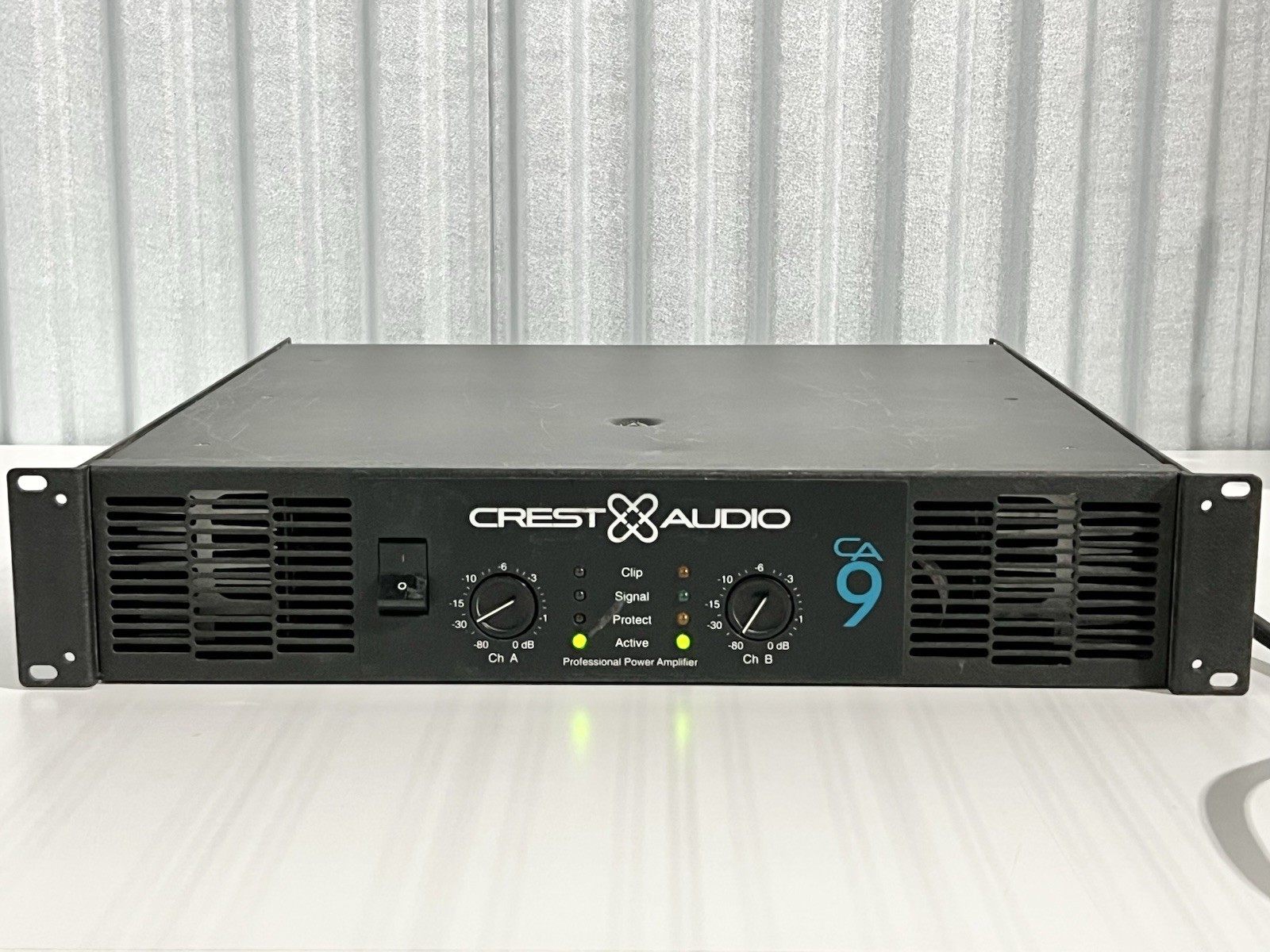 Crest Audio CA9 2-Channel Professional Power Amplifier Dual Rack 600W 8 Ohms