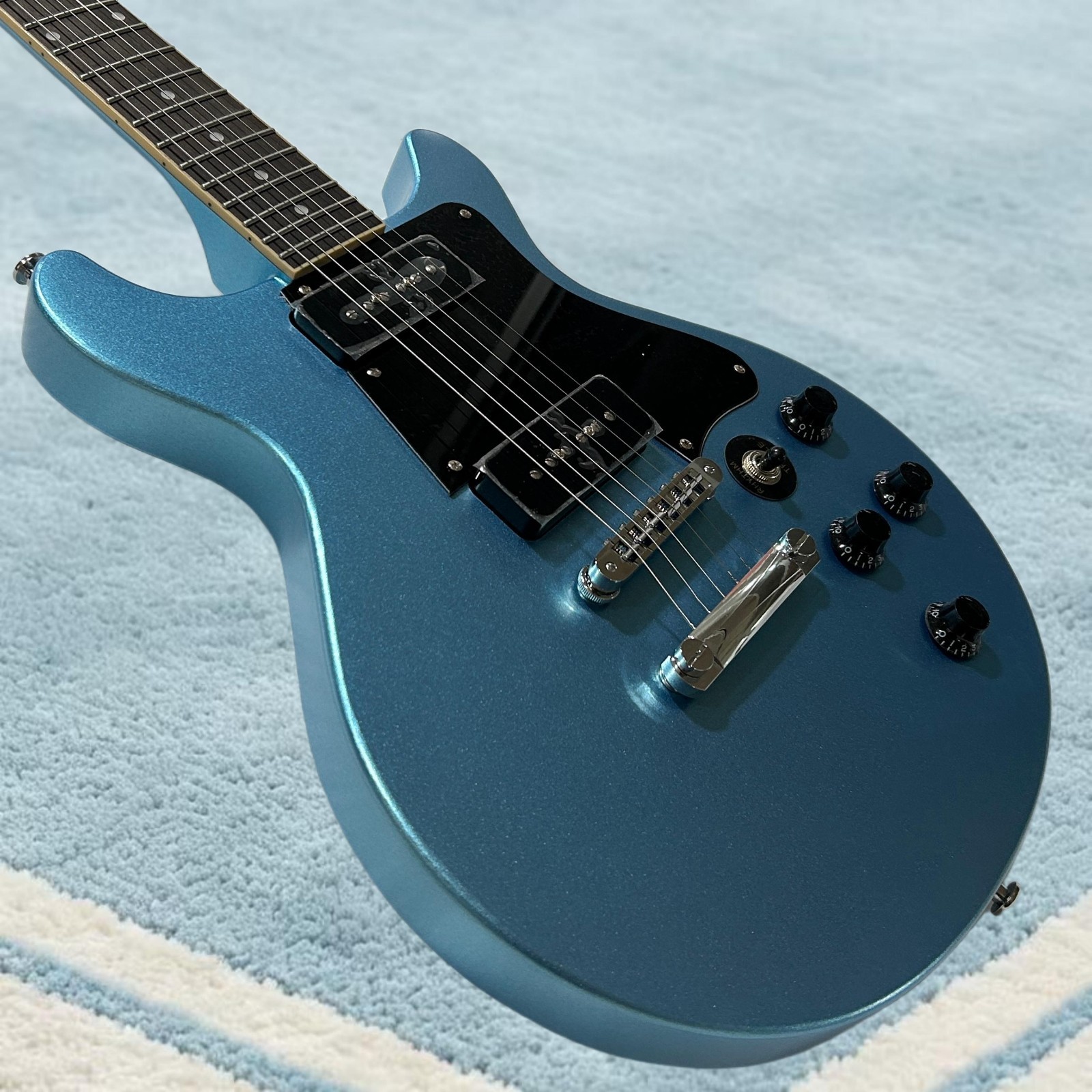 Studio Electric Guitar Mahogany Body Metallic Bule Color Rosewood Fretboard