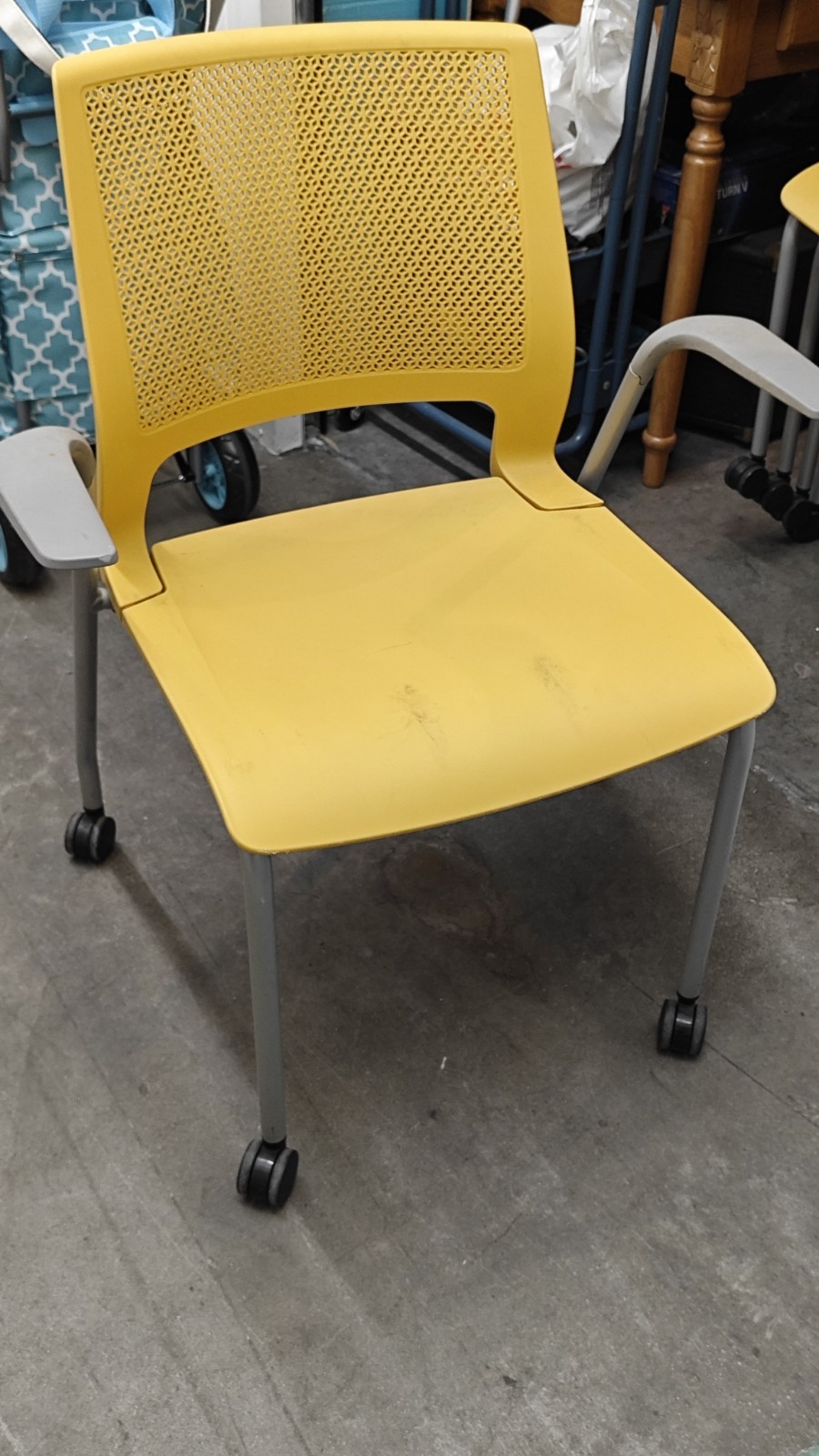 Sitonit Qwiz Black Plastic Chair