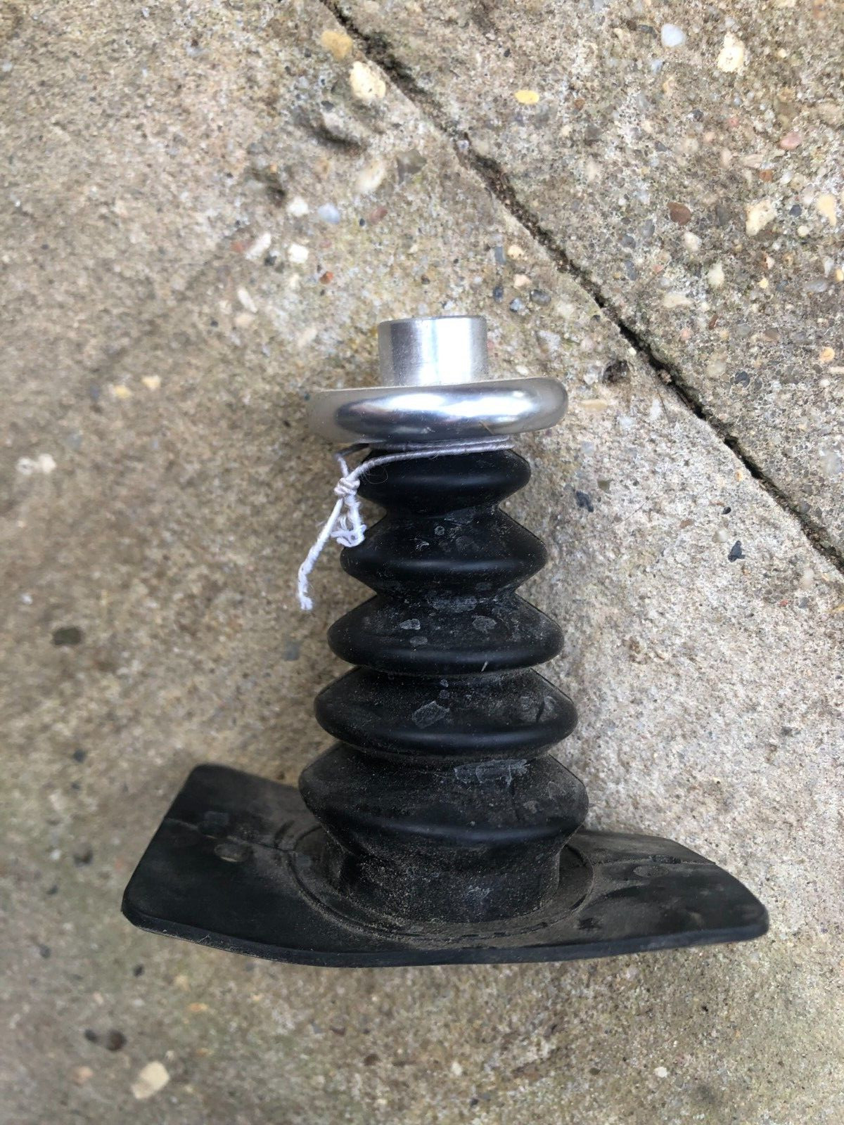 NEW GENUINE OEM JLG 70005230 ASSEMBLY BOOT WITH BASE