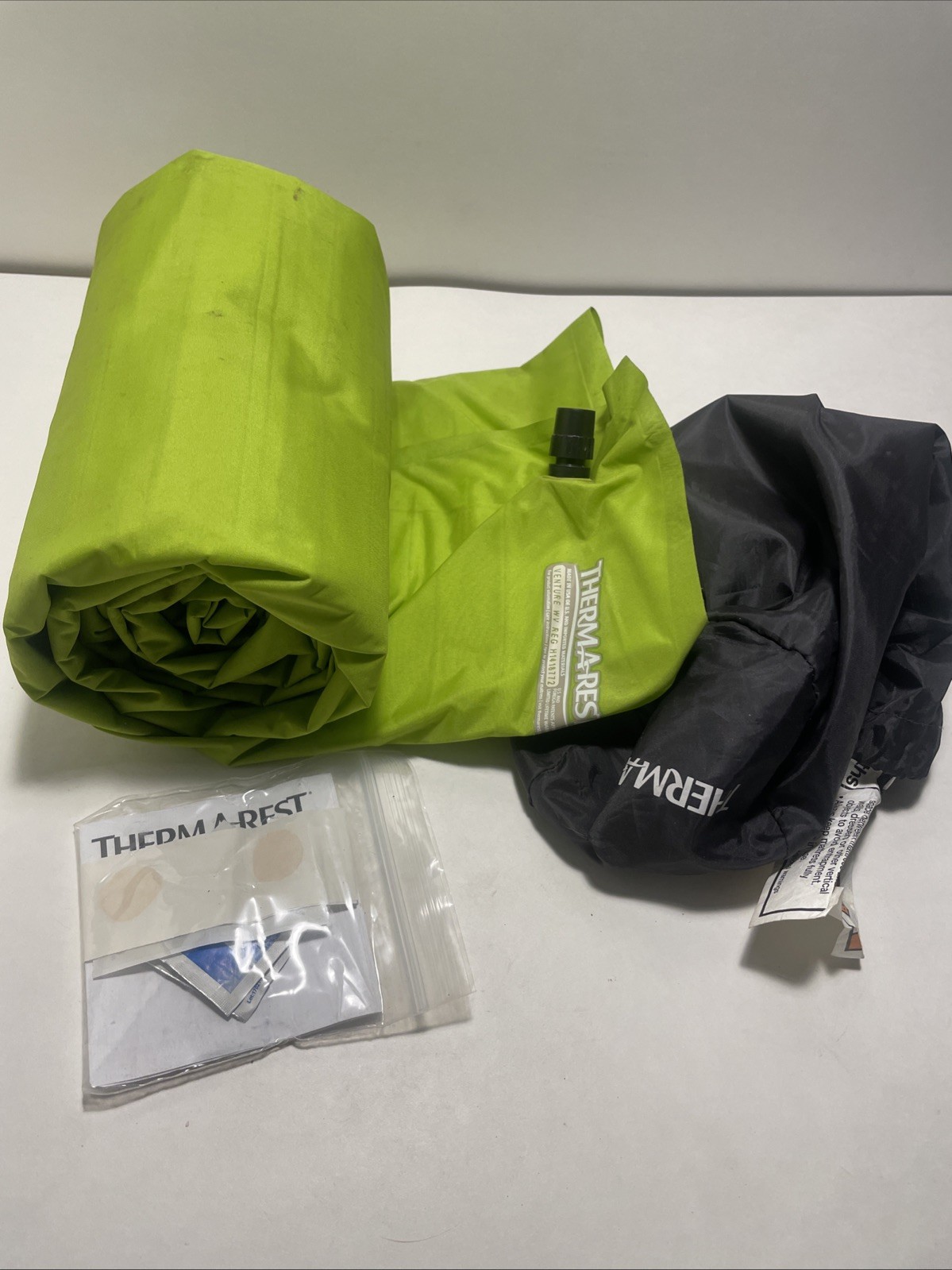 Thermarest Venture Inflatable Air Mattress Regular Size Color Green W/repair Kit