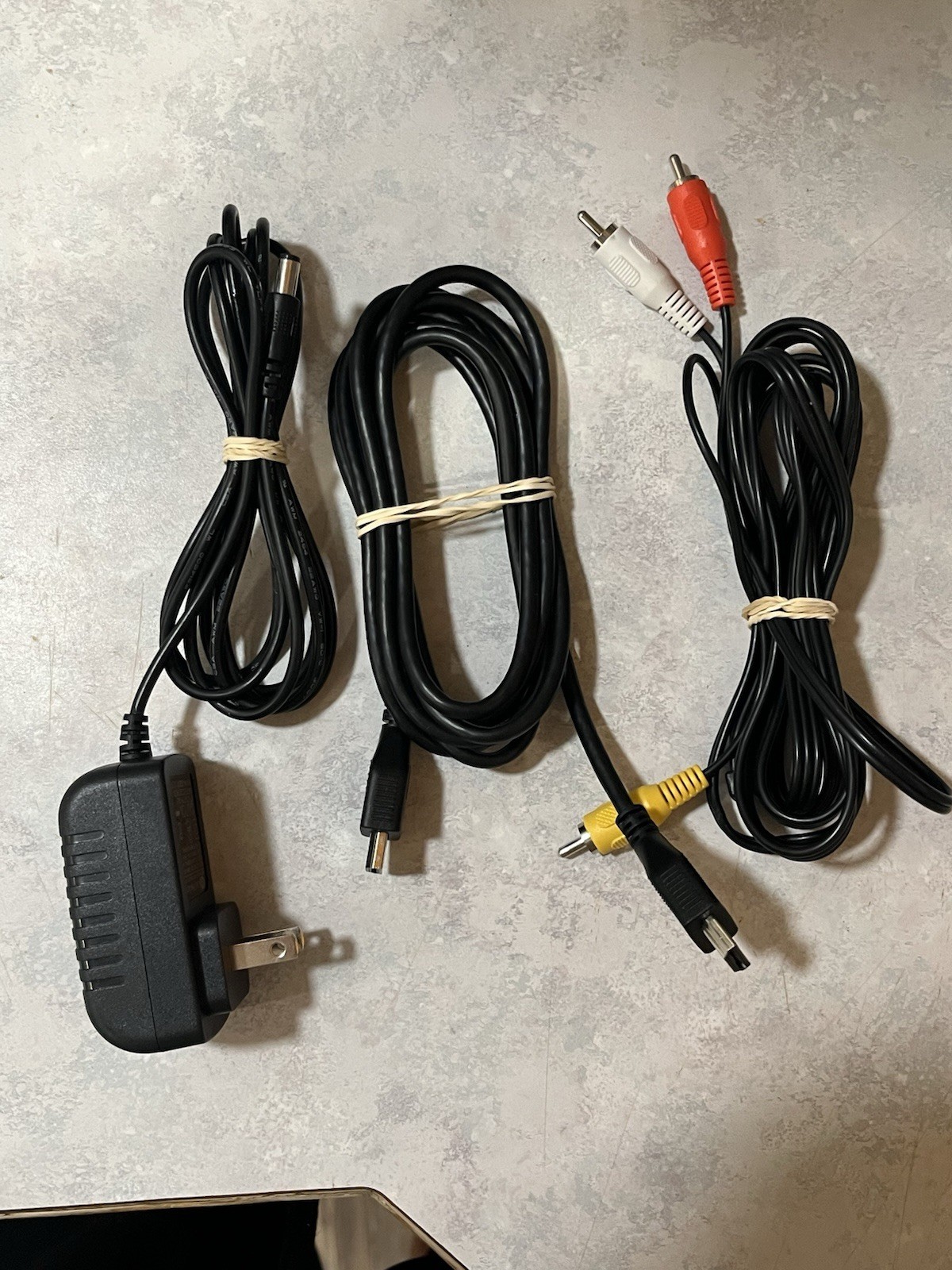 Magic Sing ET23KH Wireless Karaoke System, Missing 1 battery cover, No Cartridge