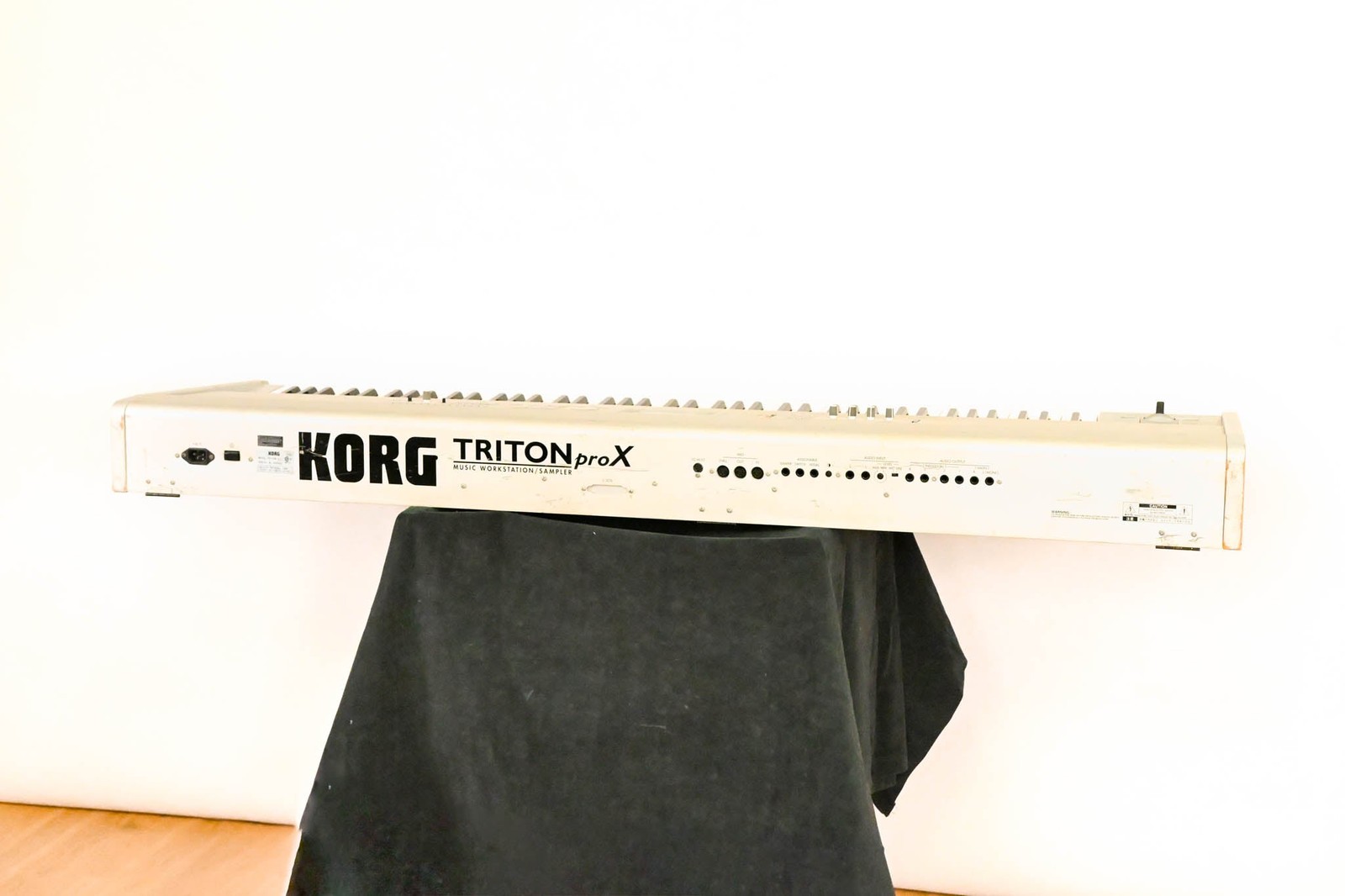 Korg Triton ProX 88-Key Digital Keyboard CG01Y4Y
