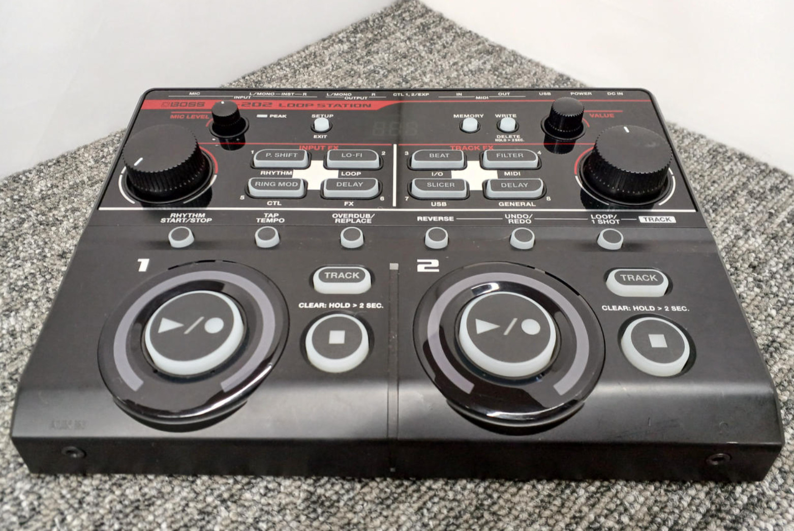 BOSS RC-202 Loop Station table top Multi-Effects Pedal Test Completed