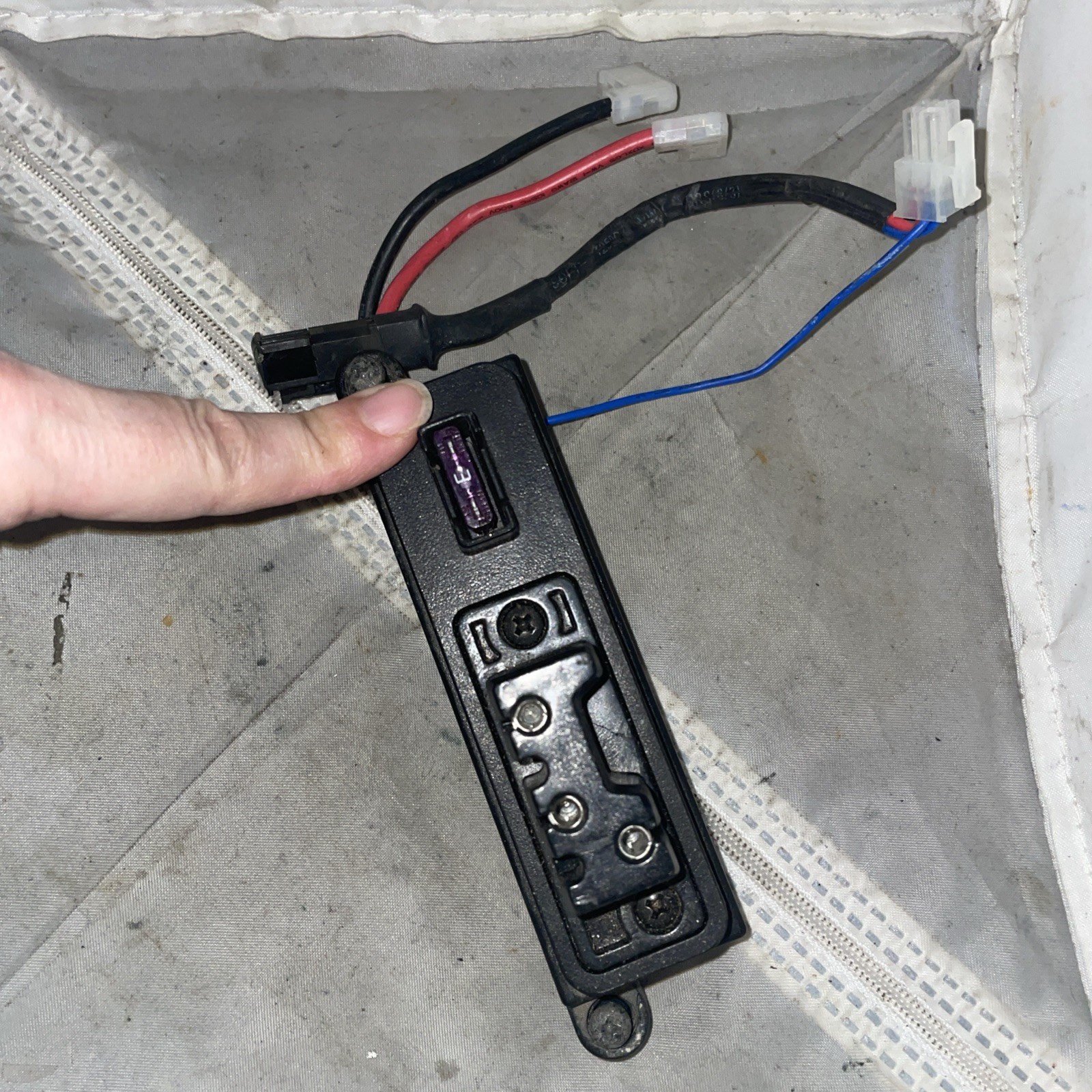 Fuse Box Connection Dwr9983H003 For Pride Mobility Scooter JH12