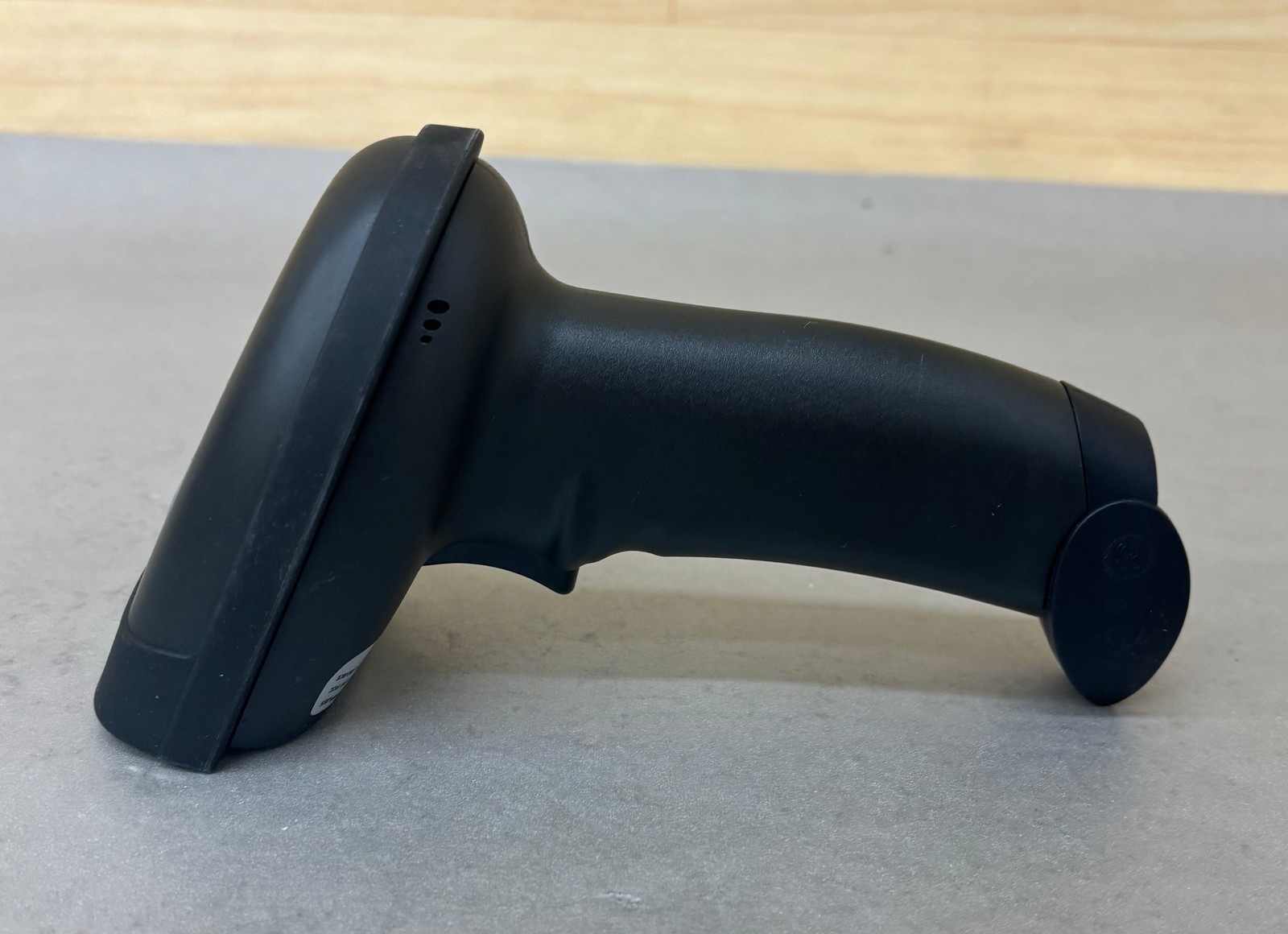 NETUM NT-1698W Laser Cordless Barcode Scanner w/ Cable