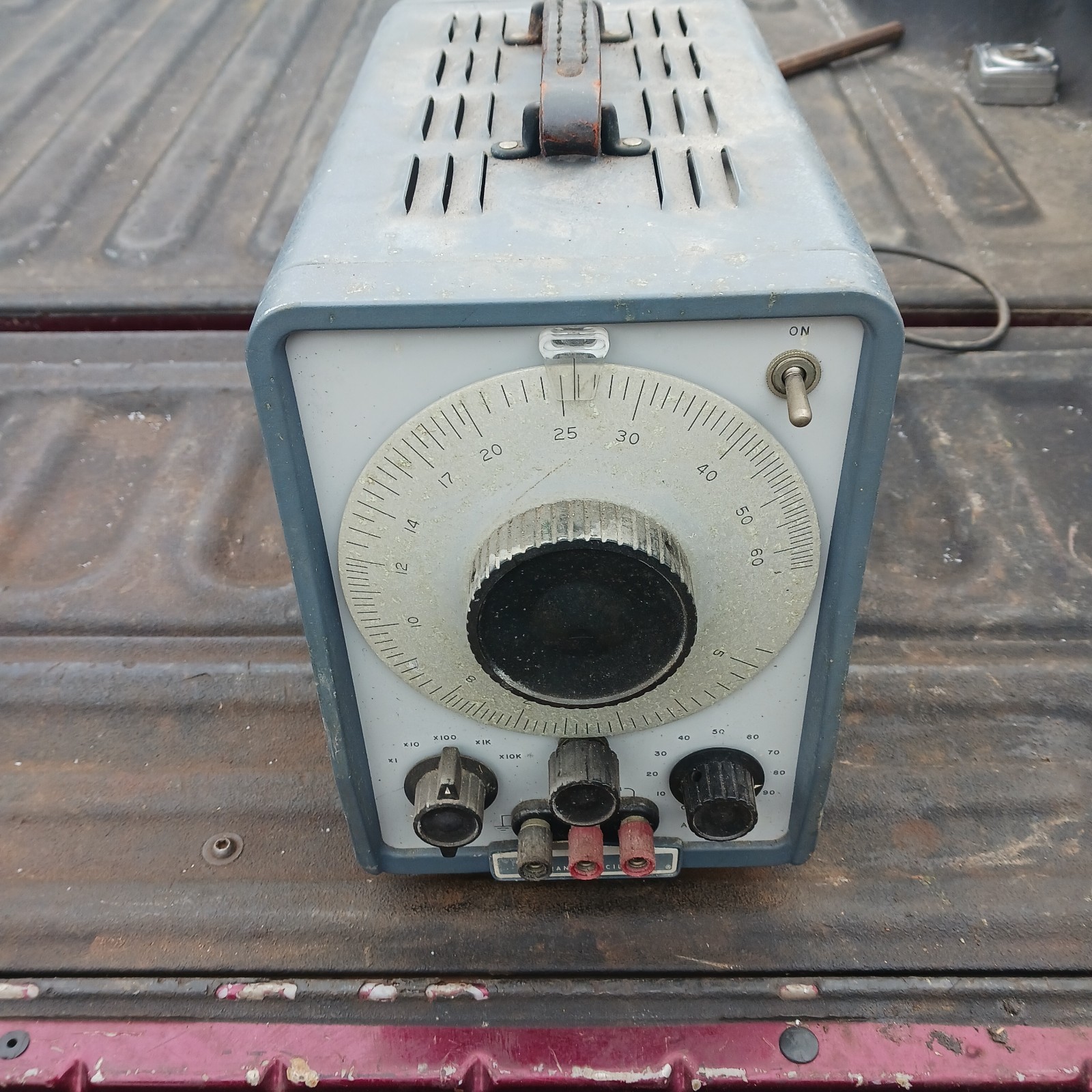 Vintage HP Model 200CD Wide Range Ocillator