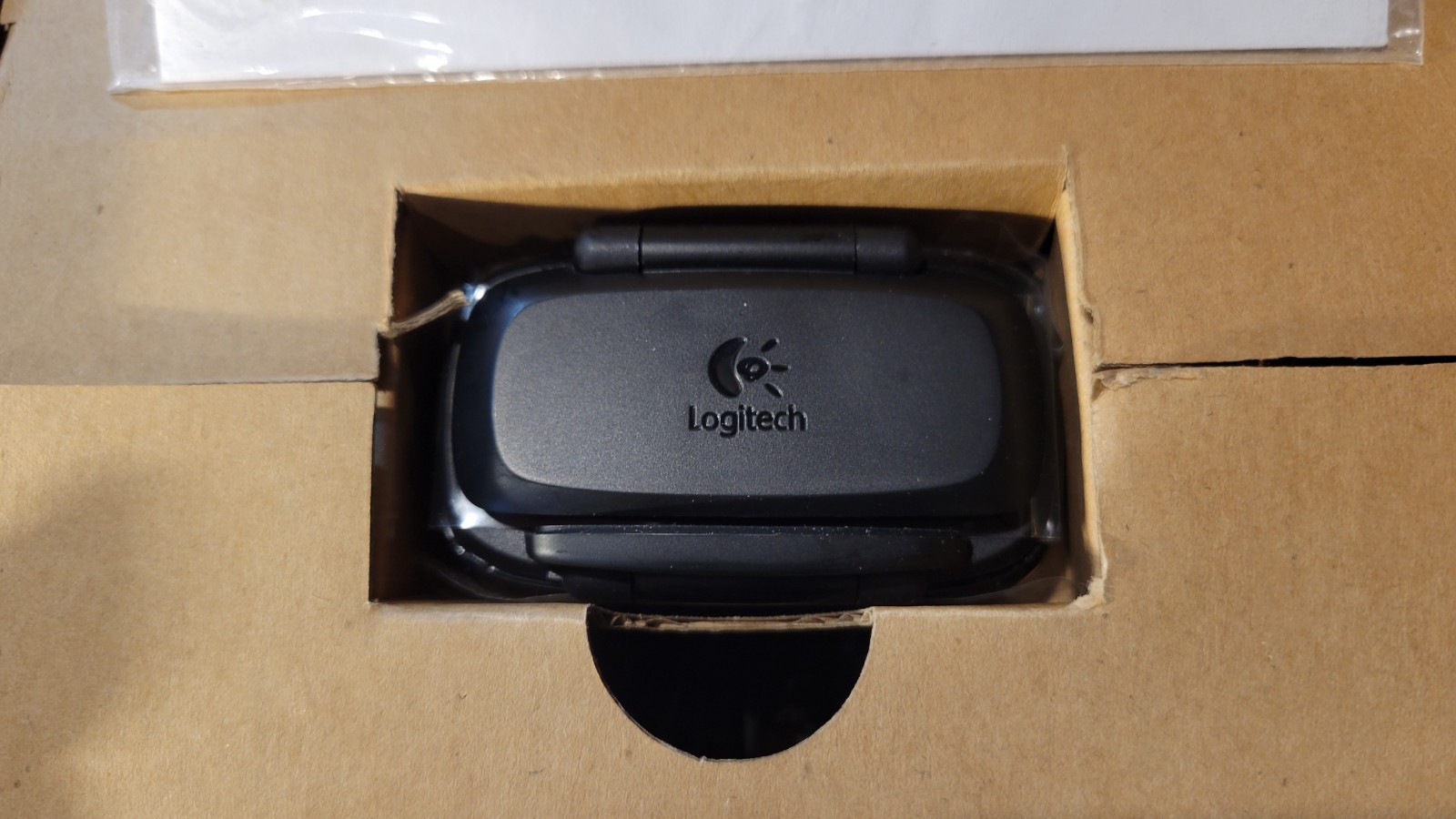Logitech B525 HD 720p Autofocus Webcam Built-in Mic - NOB