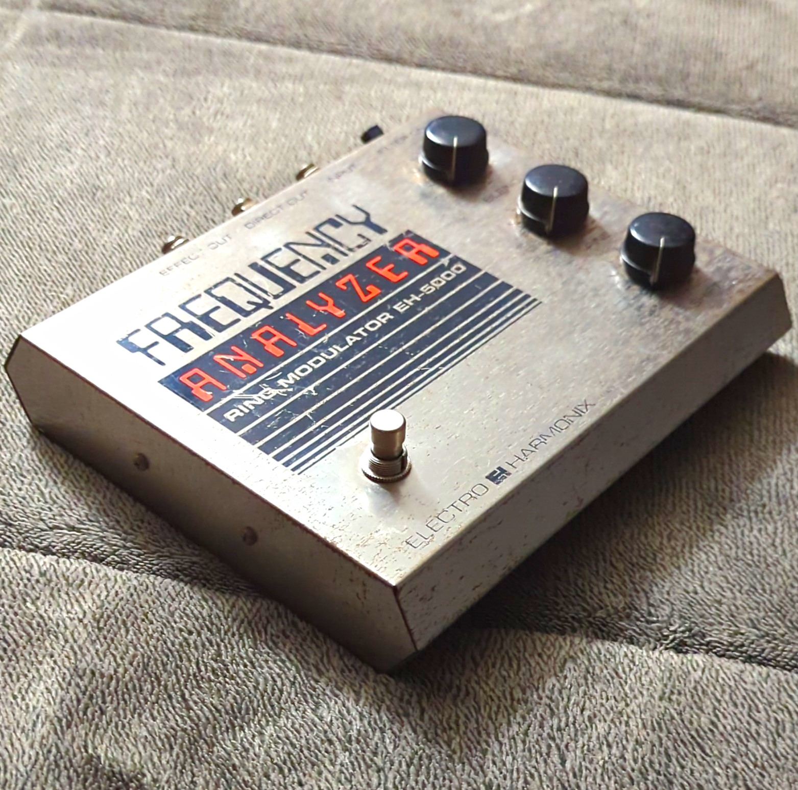 Electro-Harmonix Frequency Analyzer Analog Ring Modulator EH-5000 w/ AC Adapter