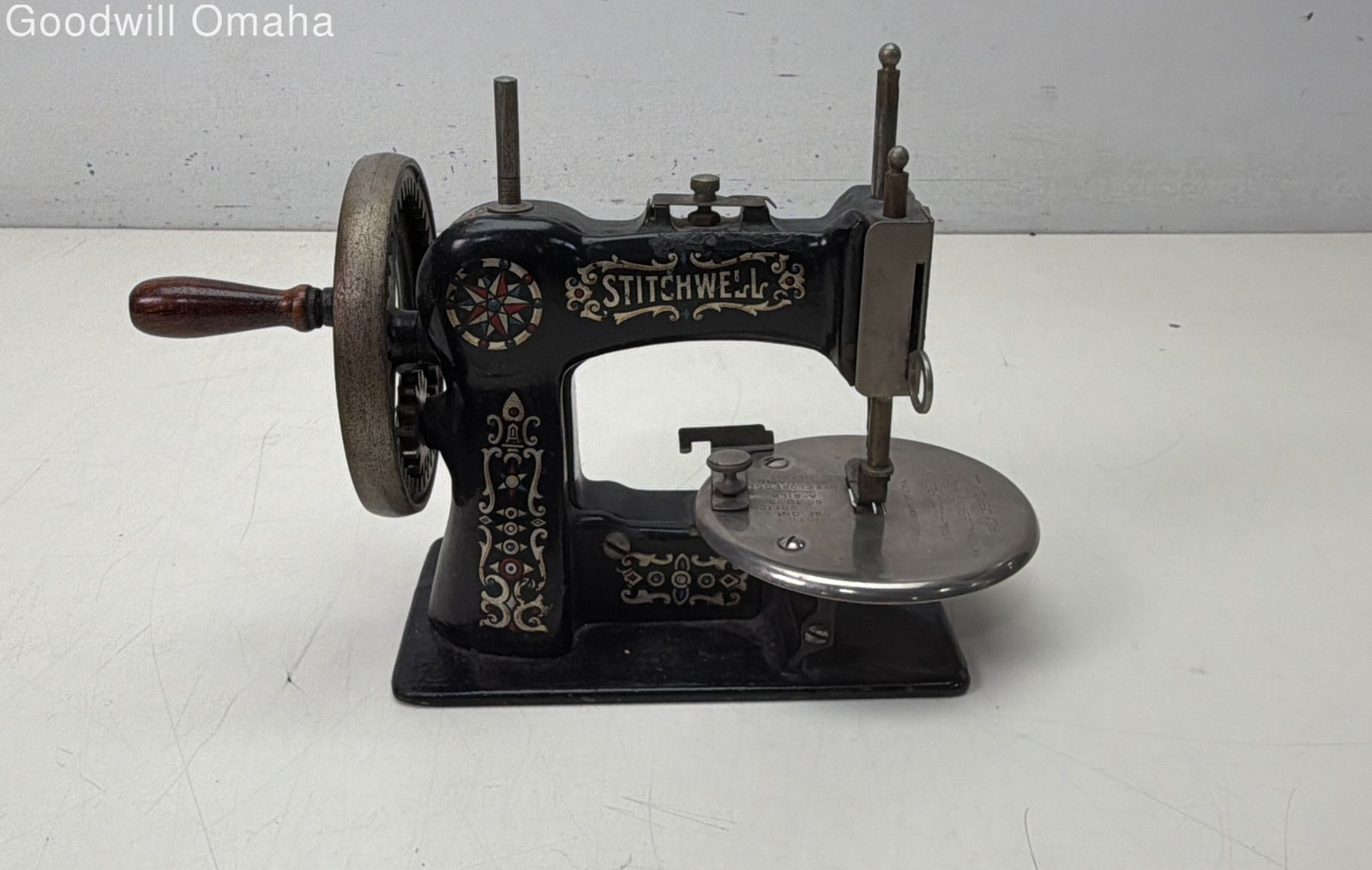 Stitchwell Child's Sewing Machine Eldredge No 3 - Partially Tested -PARTS/REPAIR