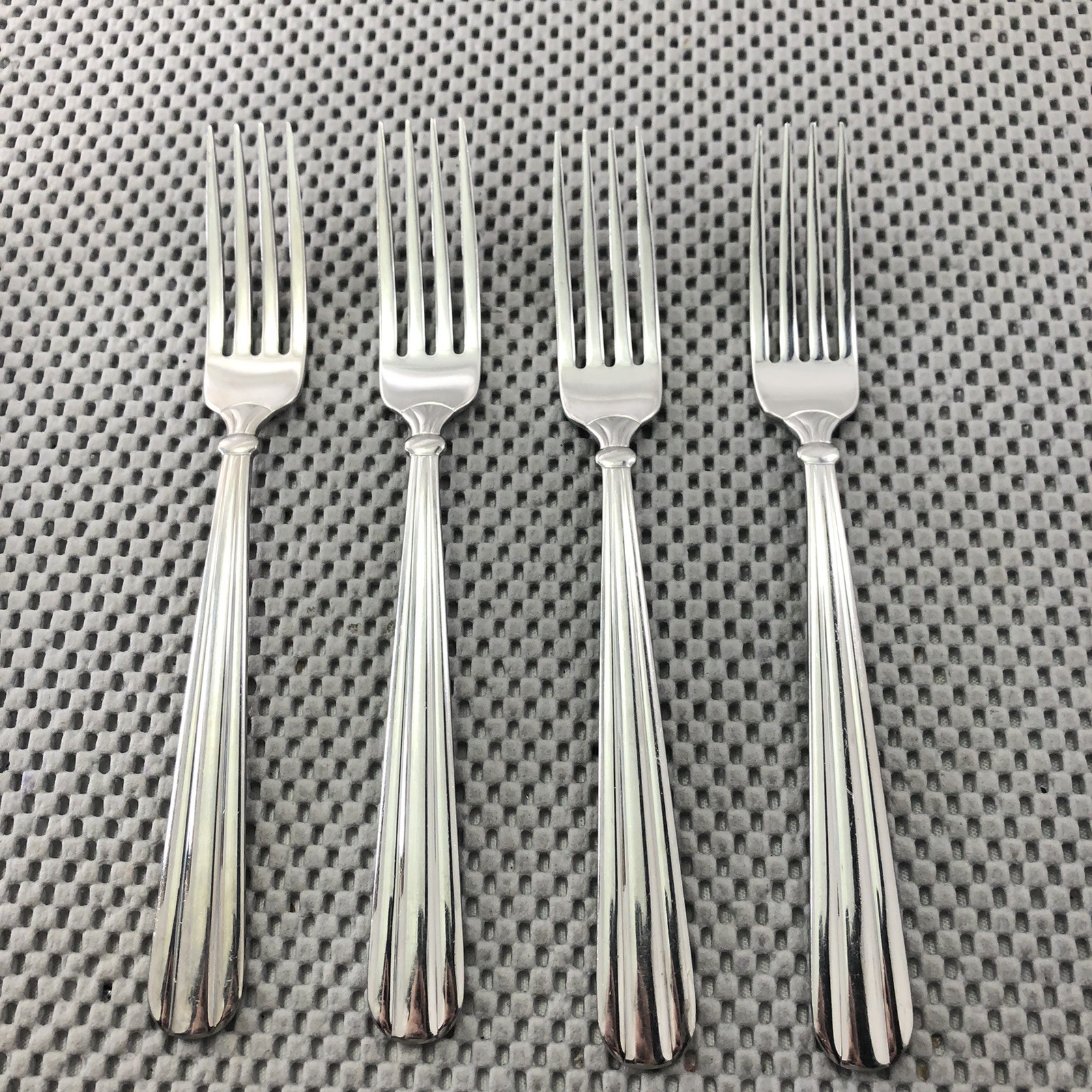Oneida USA UNITY Stainless Flatware Pieces ~ 4 Dinner Forks