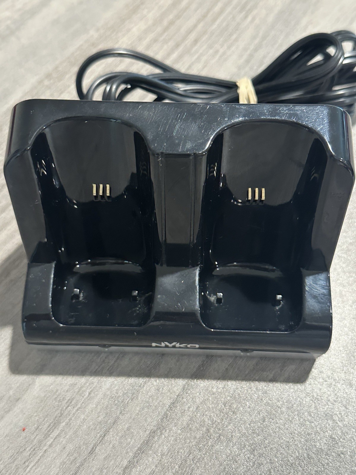 Nyko Charge Station For Nintendo Wii Controller Dual AC Charging Station
