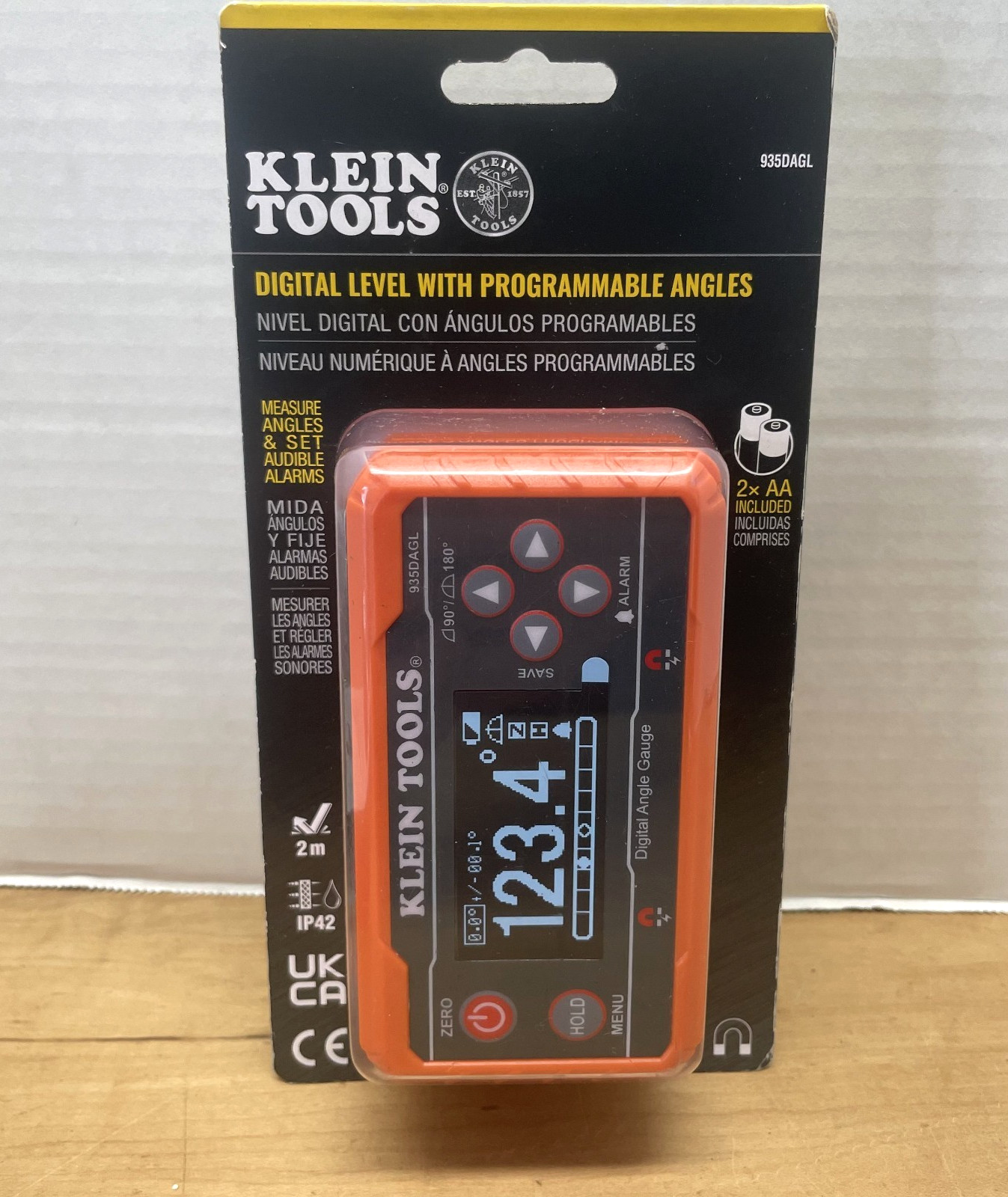 Klein Tools 935DAGL Digital Level Angle Finder with Programmable Angles NEW
